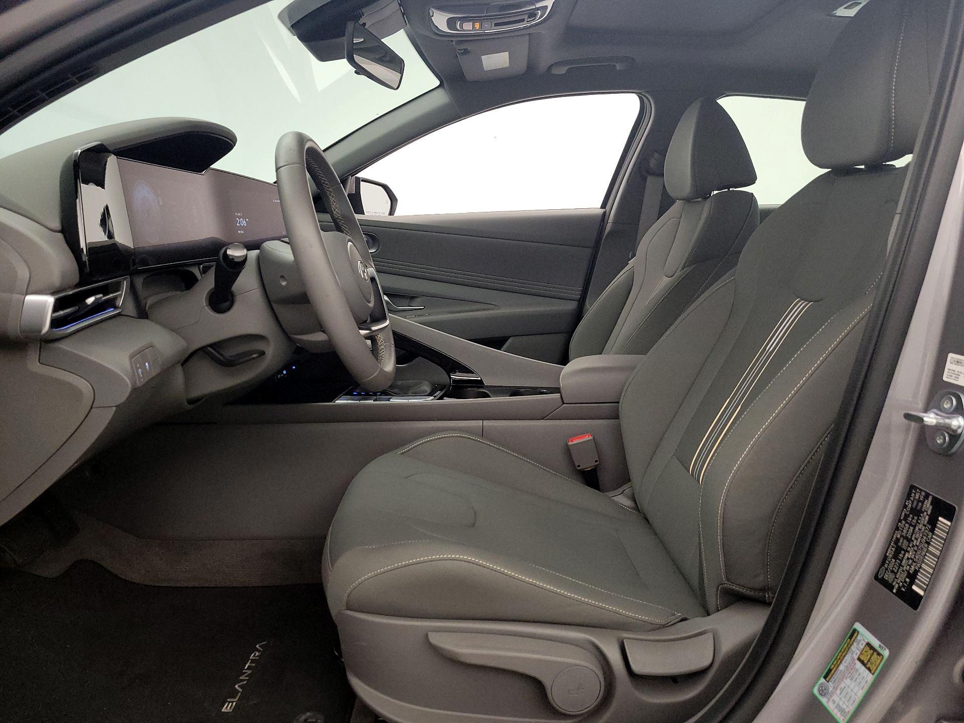 Thumbnail: 2025 Hyundai Elantra - 11