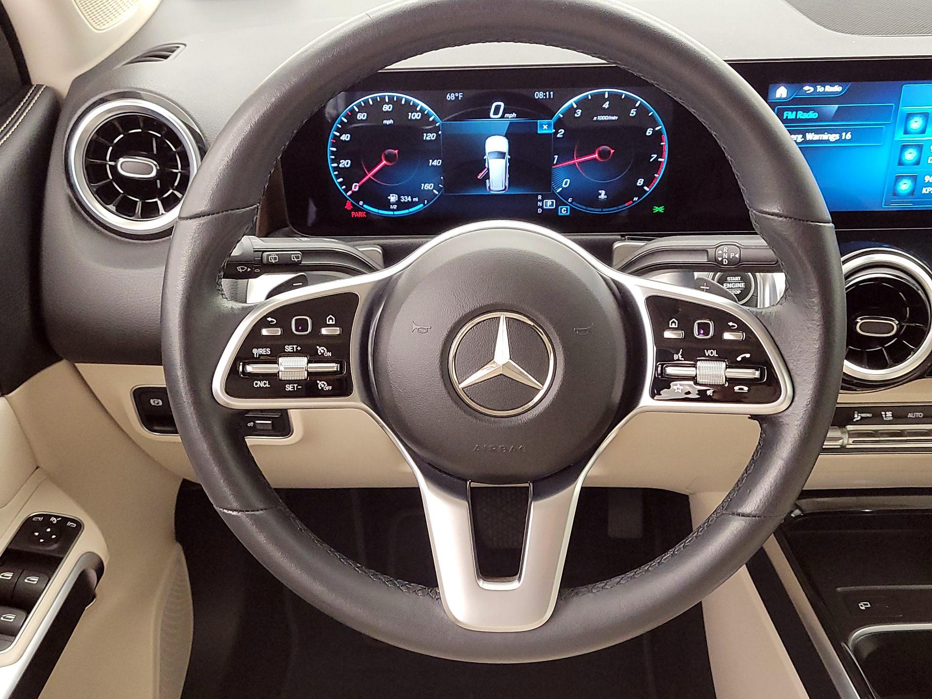 Thumbnail: 2022 Mercedes-Benz GLB - 10