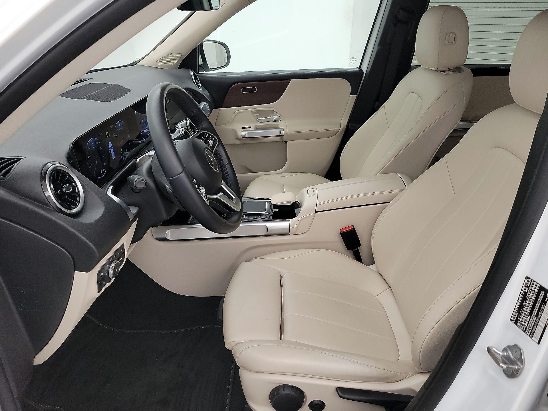 Thumbnail: 2022 Mercedes-Benz GLB - 11