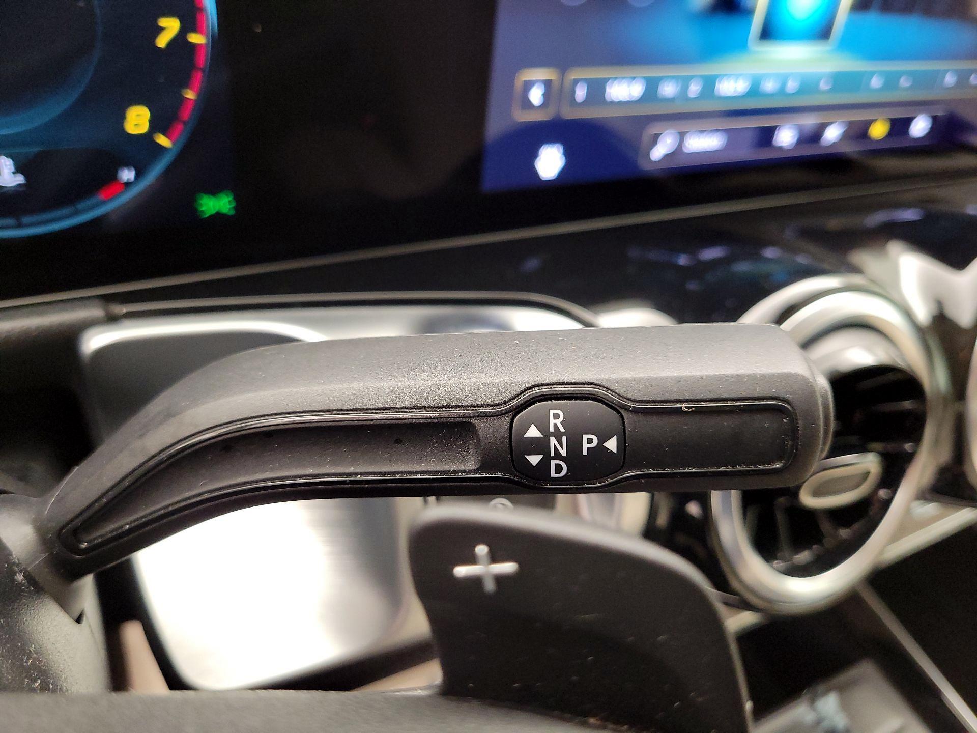 Thumbnail: 2022 Mercedes-Benz GLB - 17