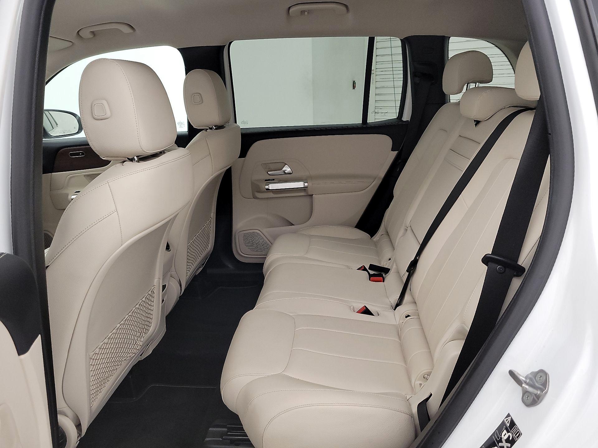 Thumbnail: 2022 Mercedes-Benz GLB - 19