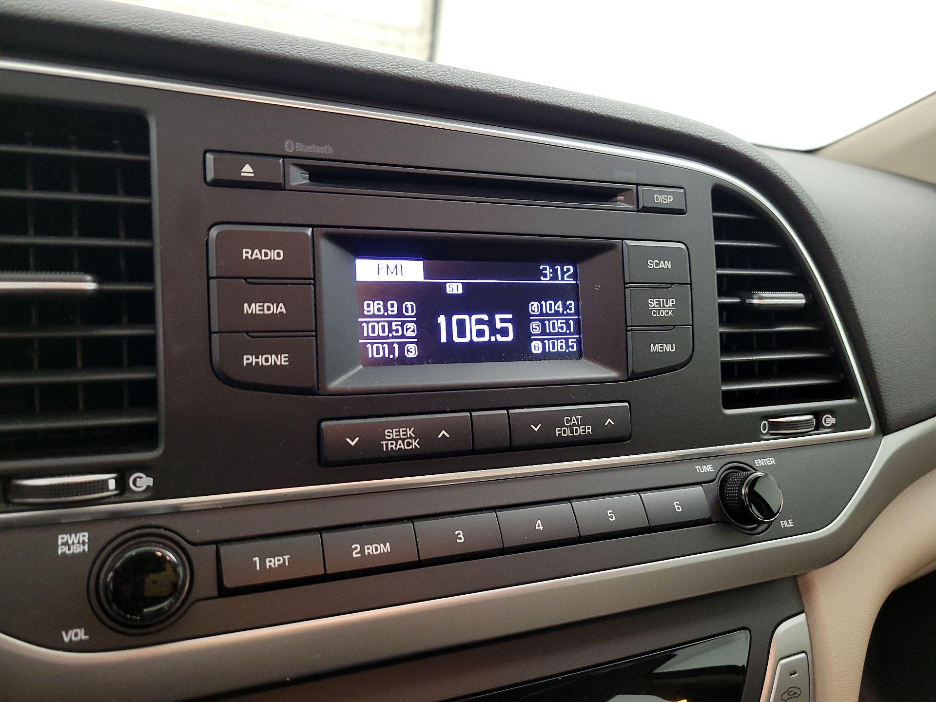 Thumbnail: 2017 Hyundai Elantra - 13