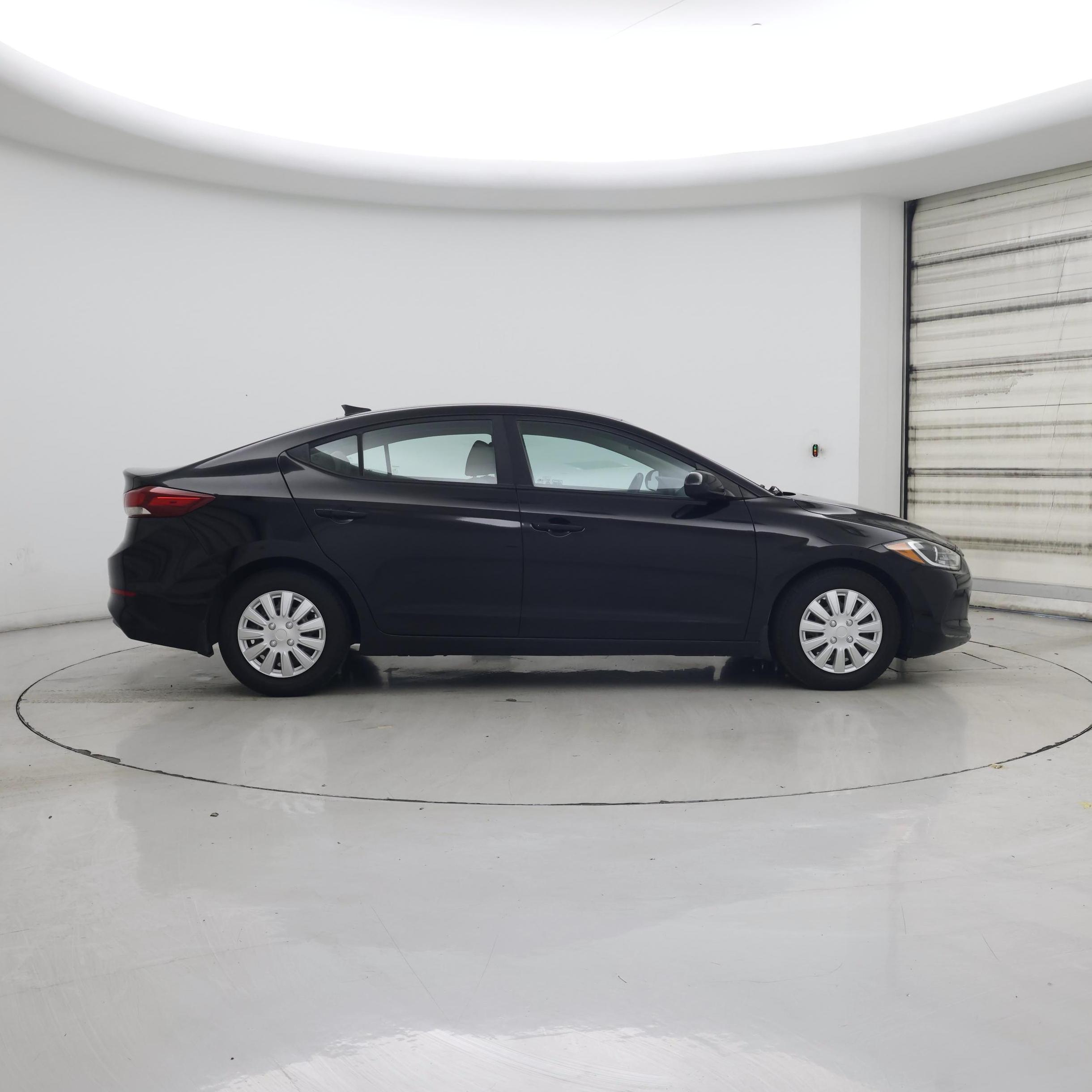 Thumbnail: 2017 Hyundai Elantra - 7