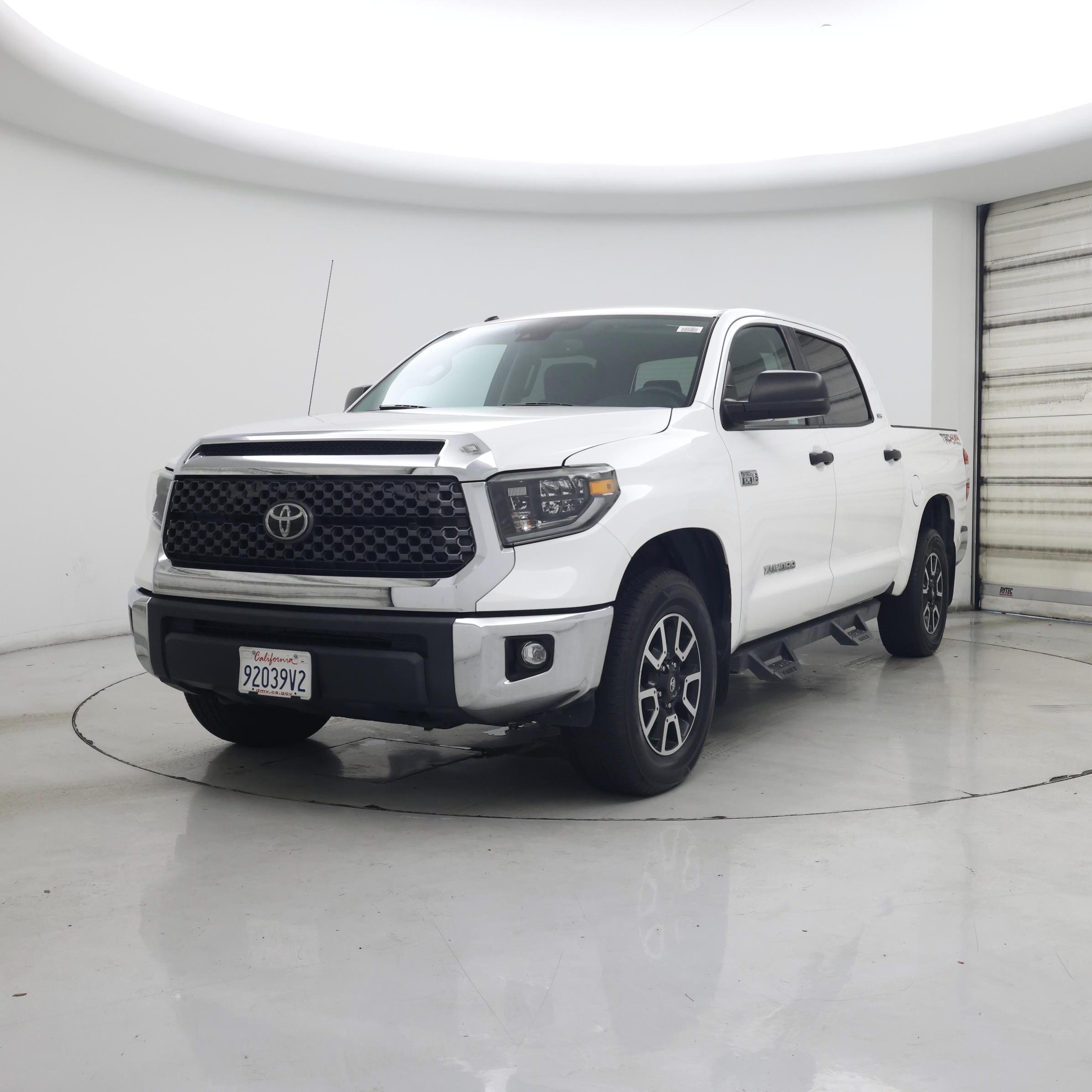 Thumbnail: 2019 Toyota Tundra - 4