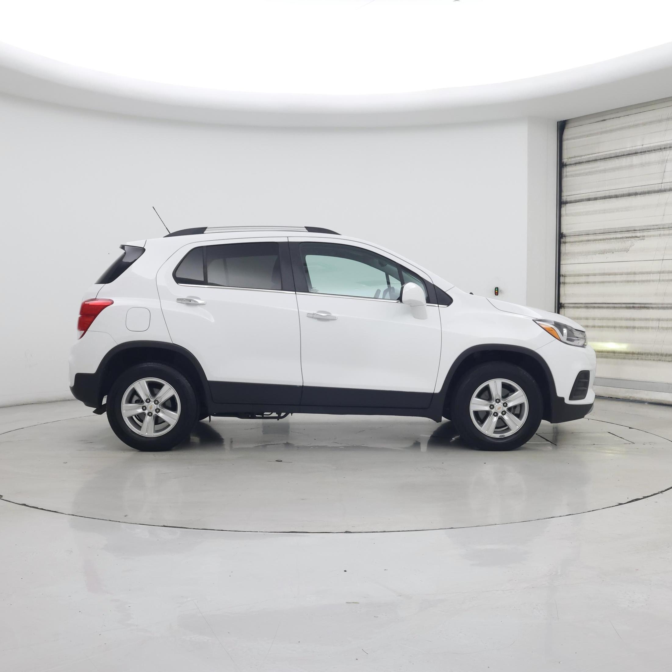 Thumbnail: 2018 Chevrolet Trax - 7