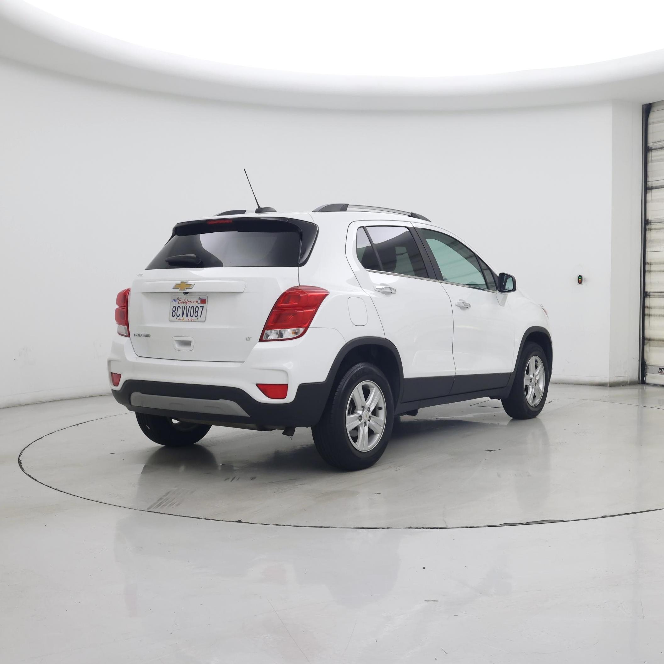 Thumbnail: 2018 Chevrolet Trax - 8