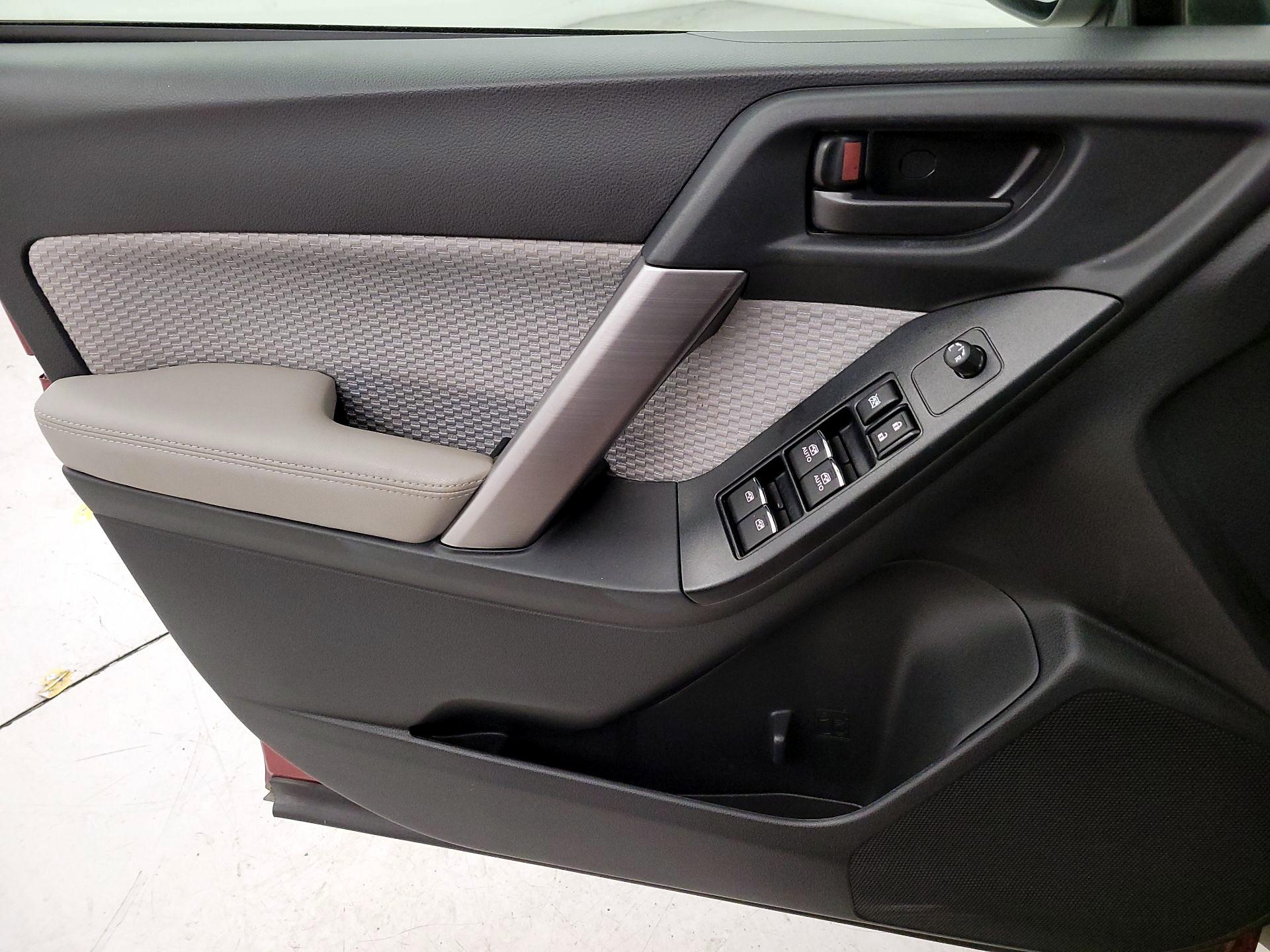 Thumbnail: 2018 Subaru Forester - 12