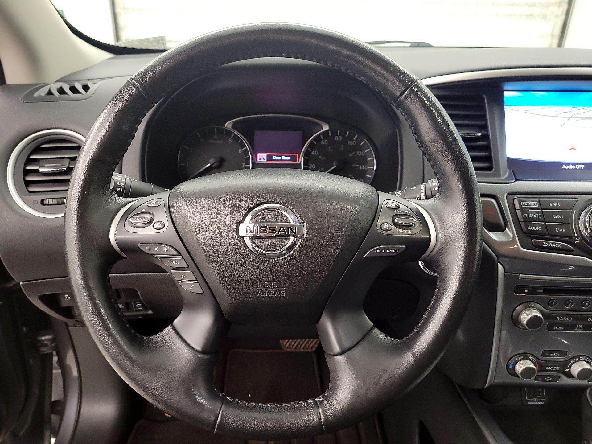 Thumbnail: 2020 Nissan Pathfinder - 10