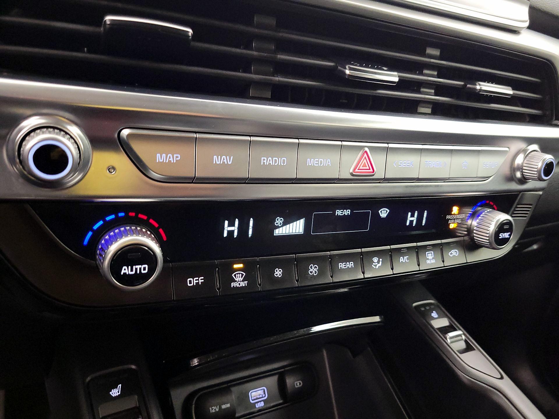 Thumbnail: 2022 Kia Telluride - 15