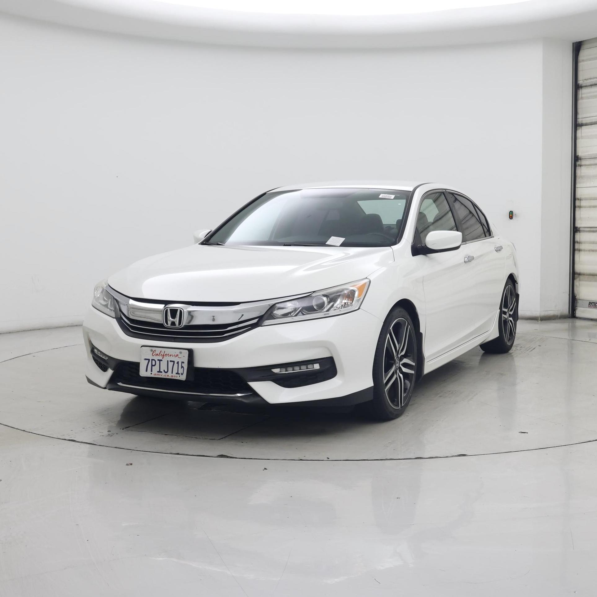 Thumbnail: 2016 Honda Accord - 4