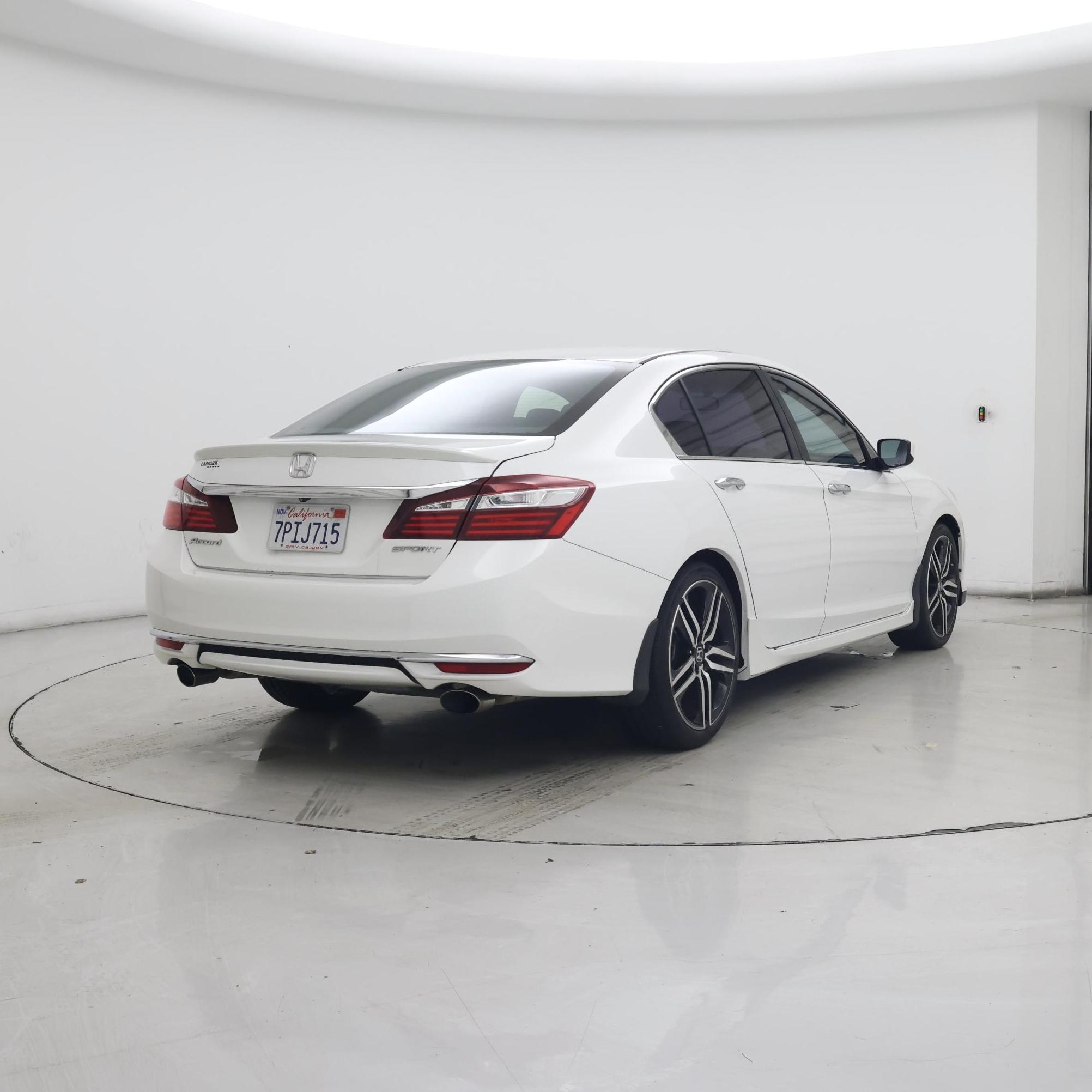 Thumbnail: 2016 Honda Accord - 8