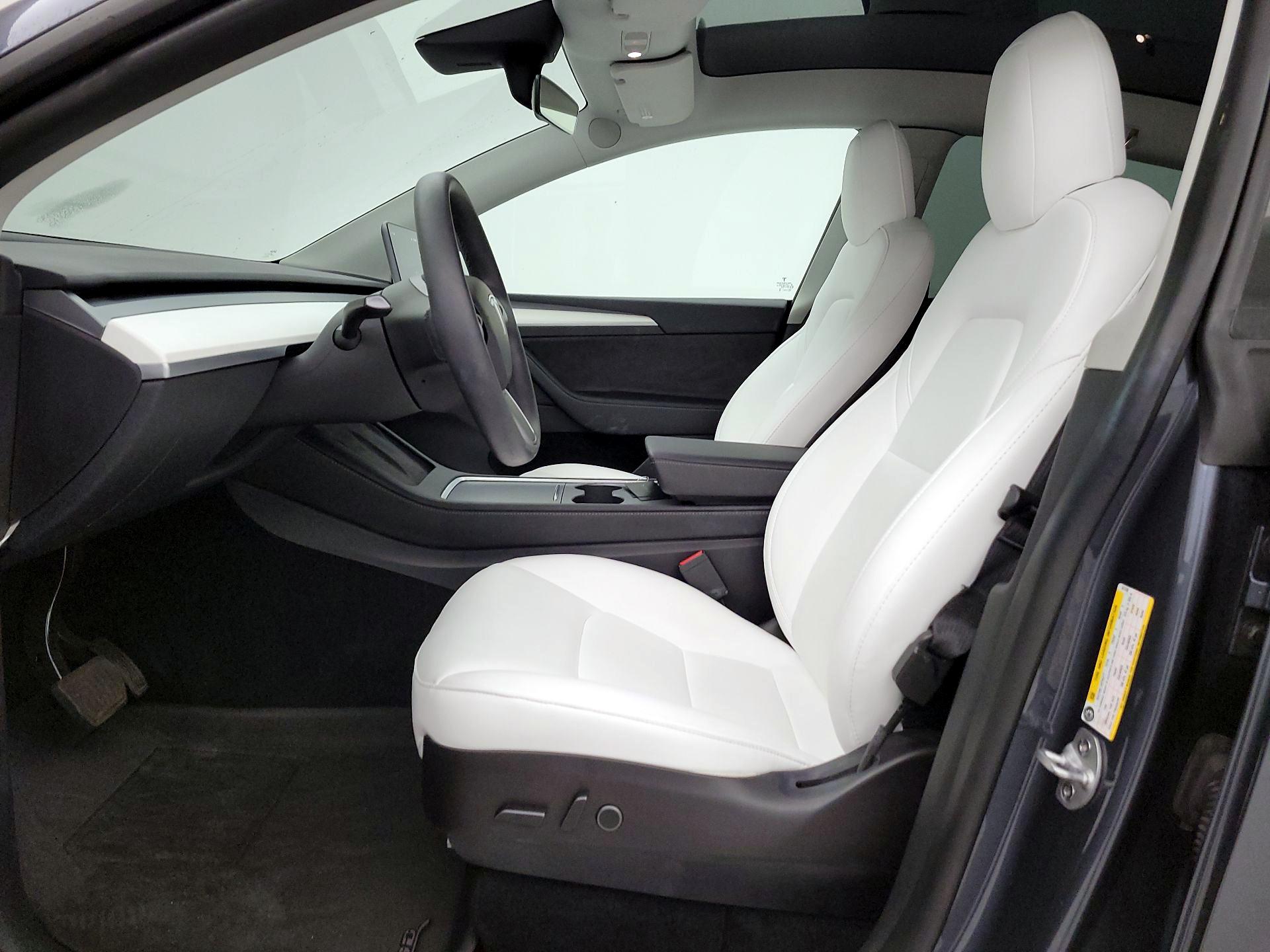 Thumbnail: 2022 Tesla Model Y - 11