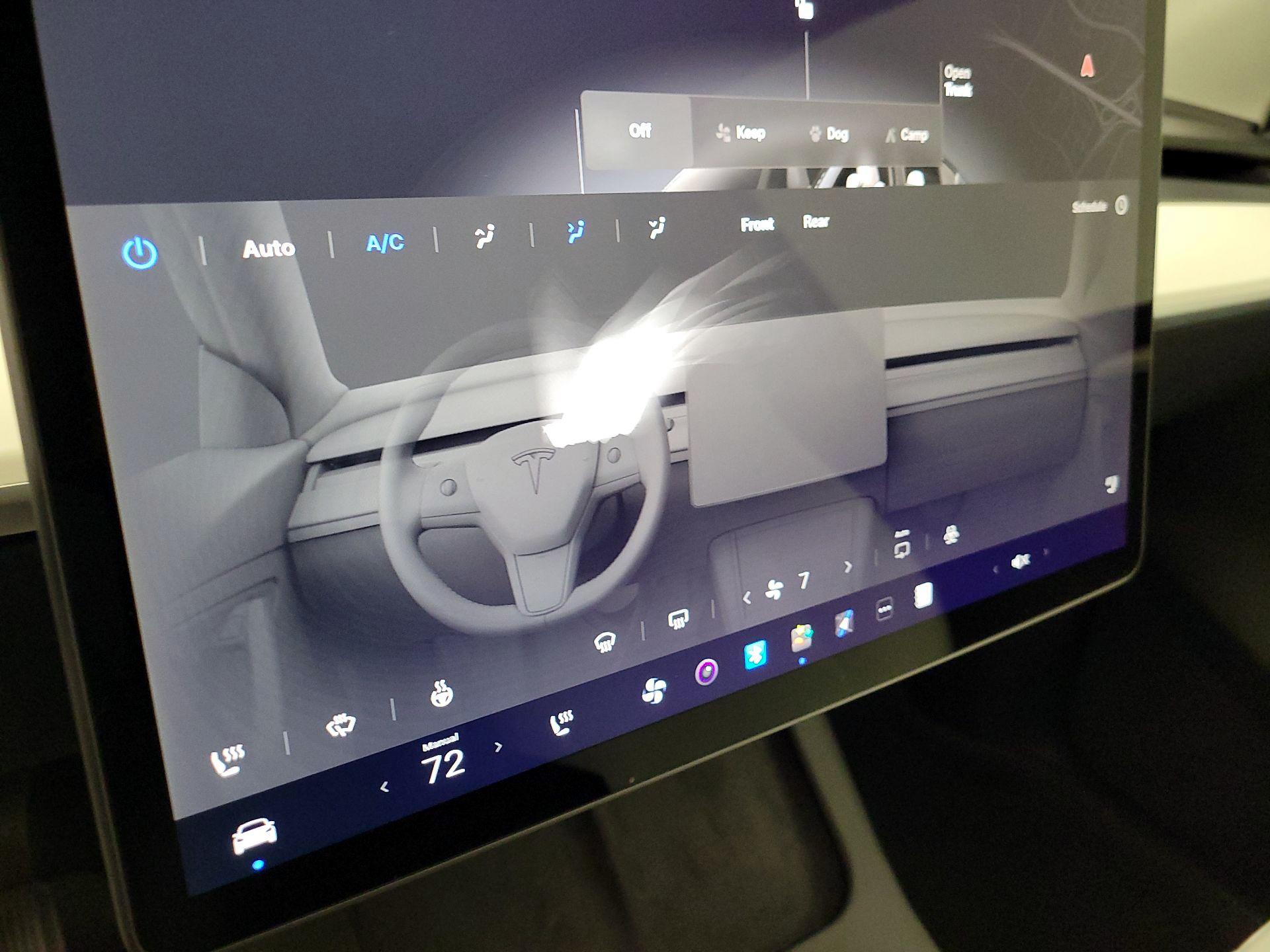 Thumbnail: 2022 Tesla Model Y - 17