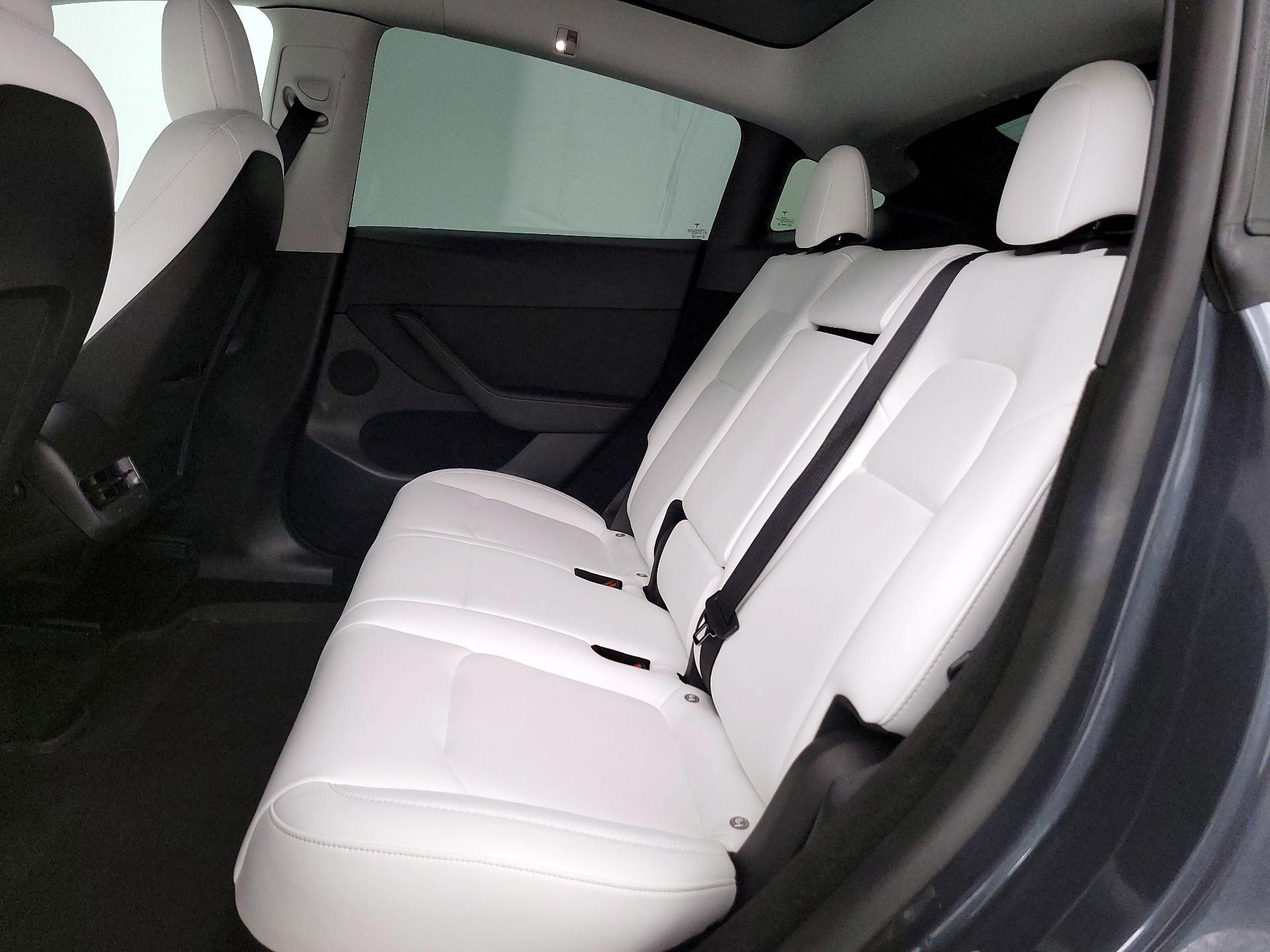 Thumbnail: 2022 Tesla Model Y - 19