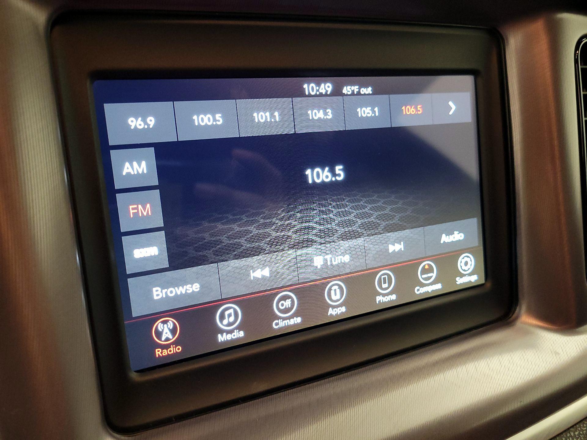 Thumbnail: 2022 Dodge Charger - 15