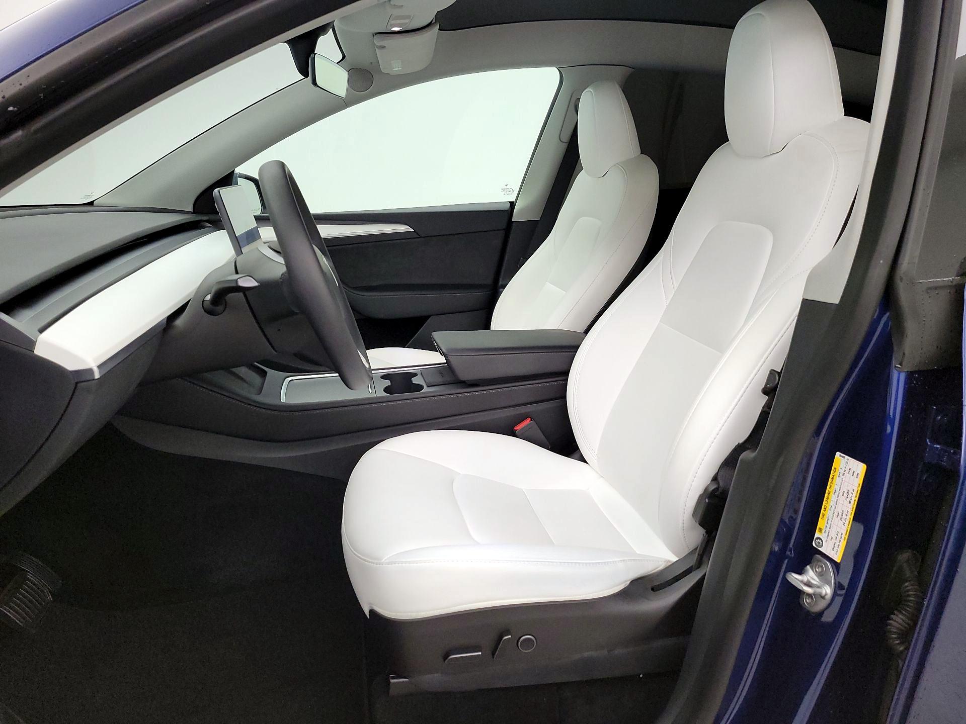 Thumbnail: 2023 Tesla Model Y - 11