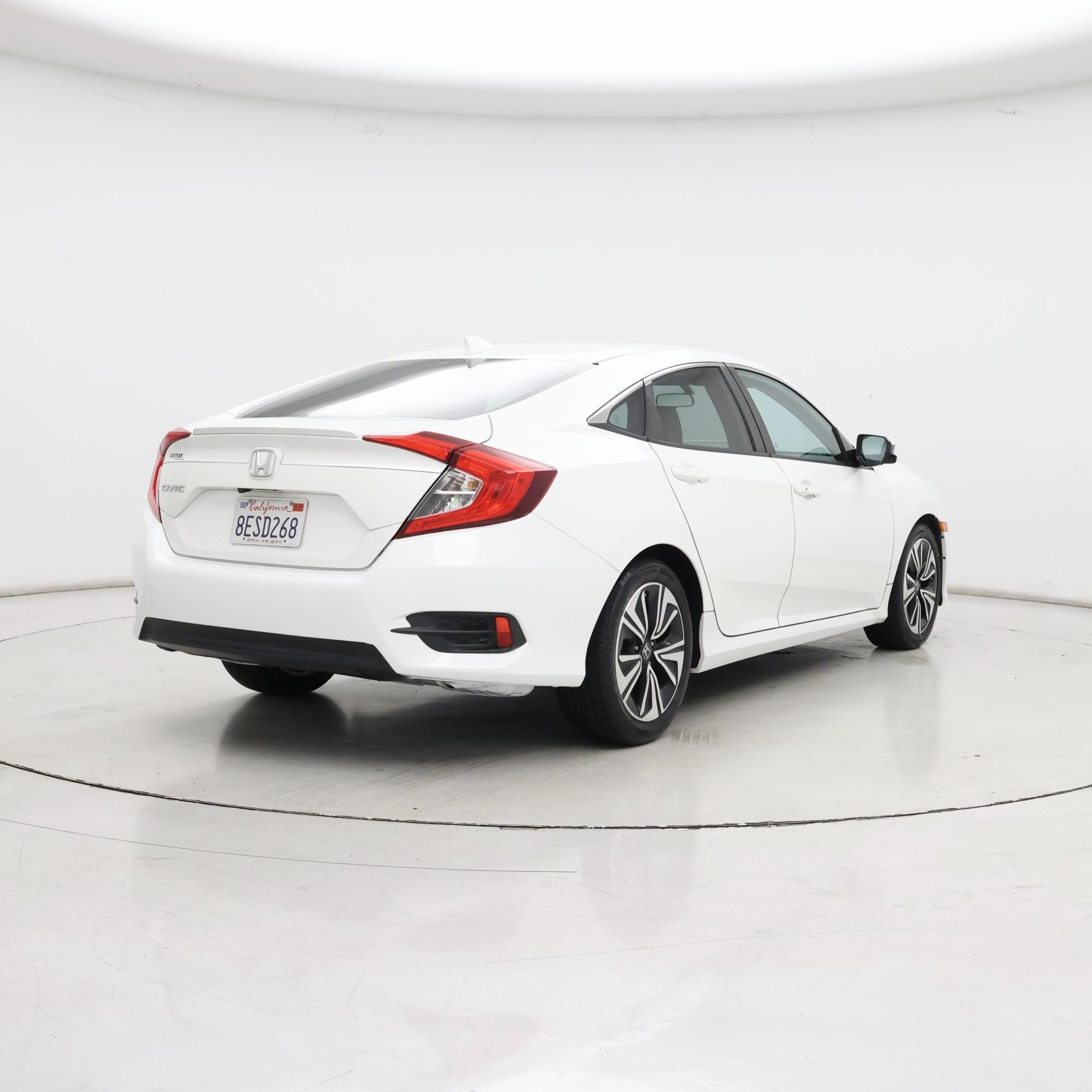 Thumbnail: 2016 Honda Civic - 8