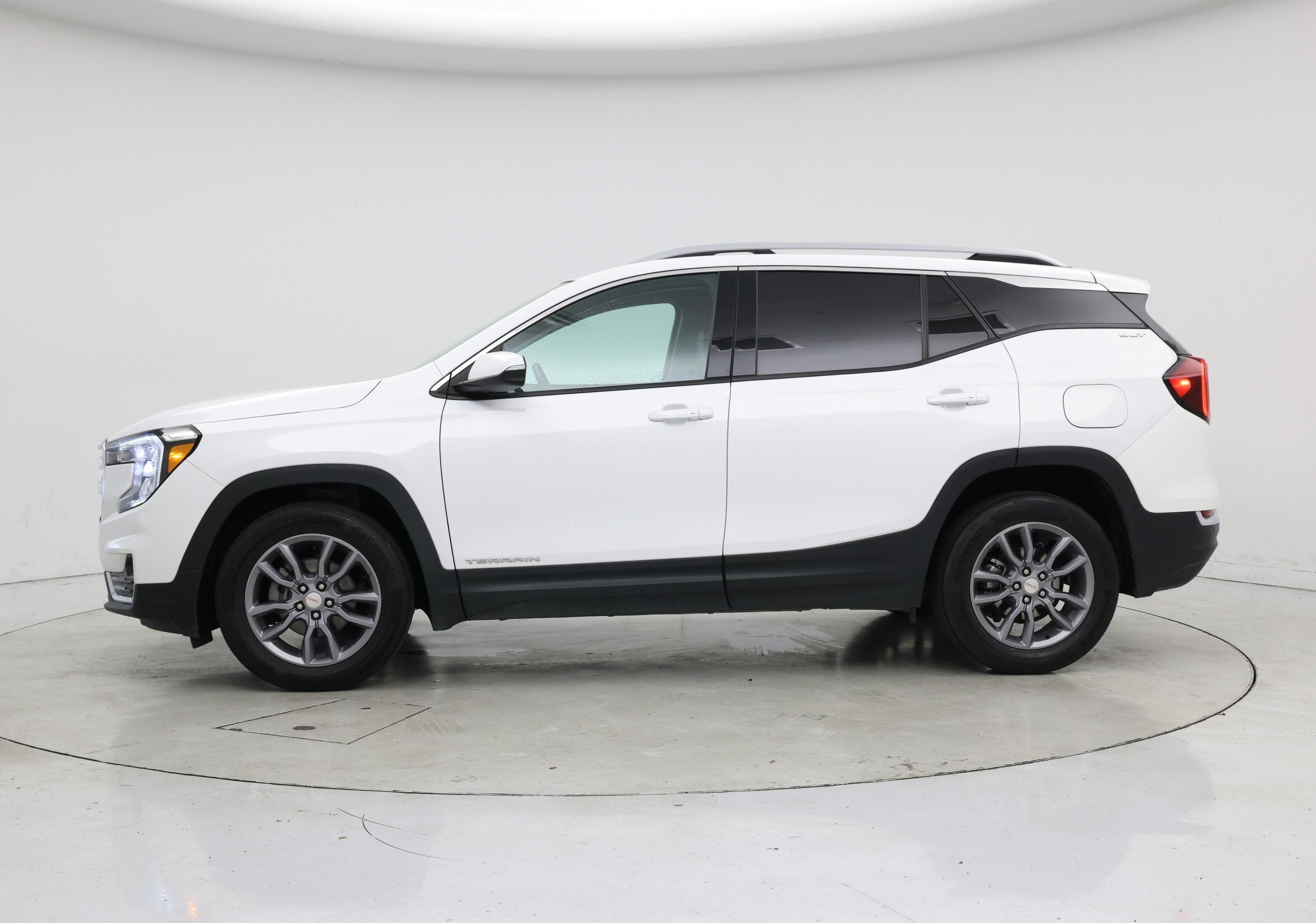 Thumbnail: 2023 GMC Terrain - 3