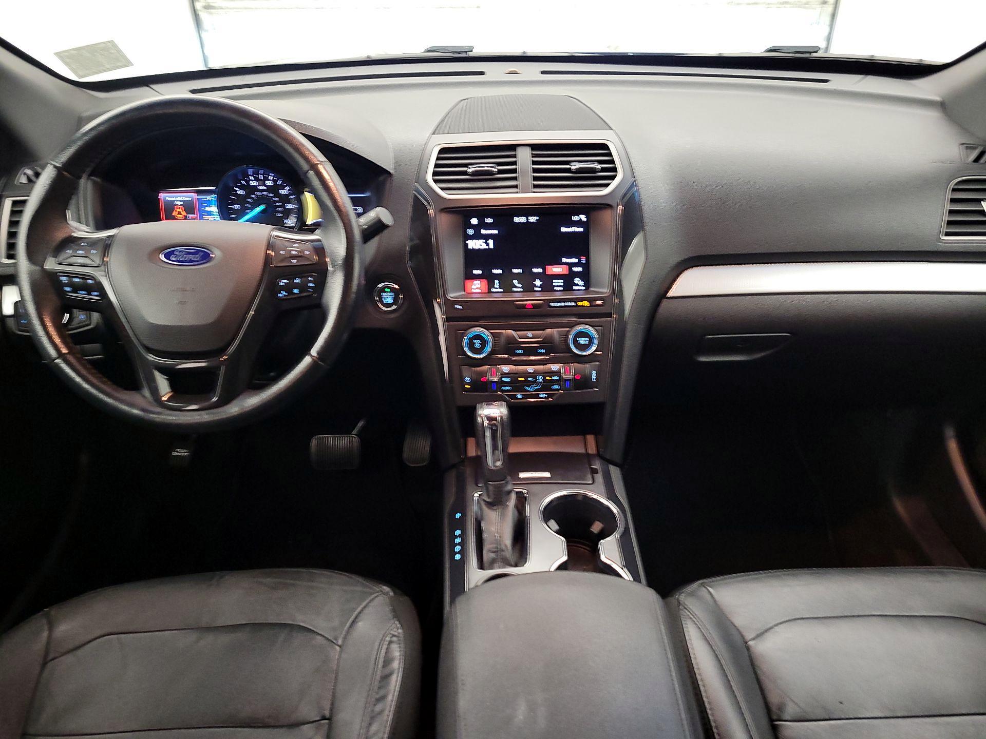 Thumbnail: 2017 Ford Explorer - 9