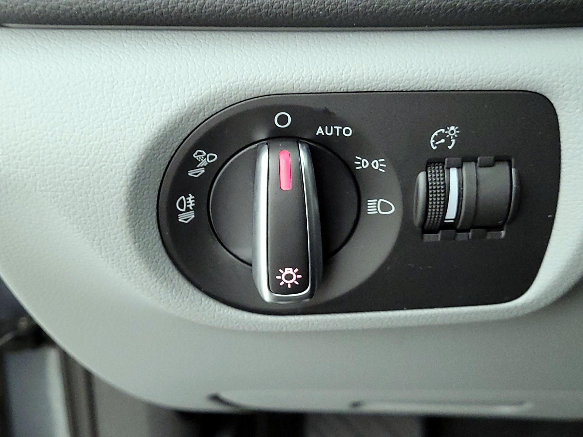 Thumbnail: 2017 Audi Q3 - 13