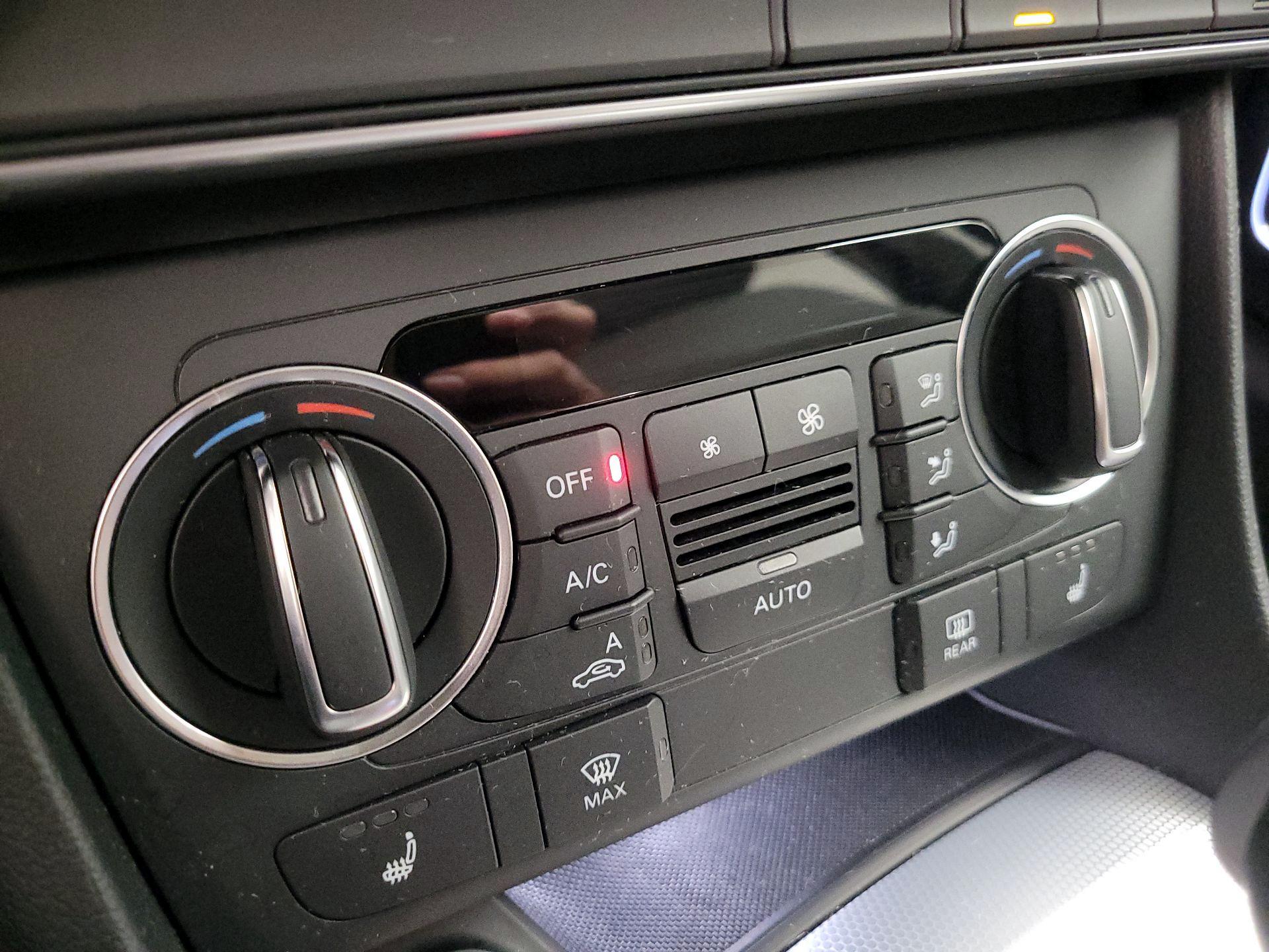 Thumbnail: 2017 Audi Q3 - 16