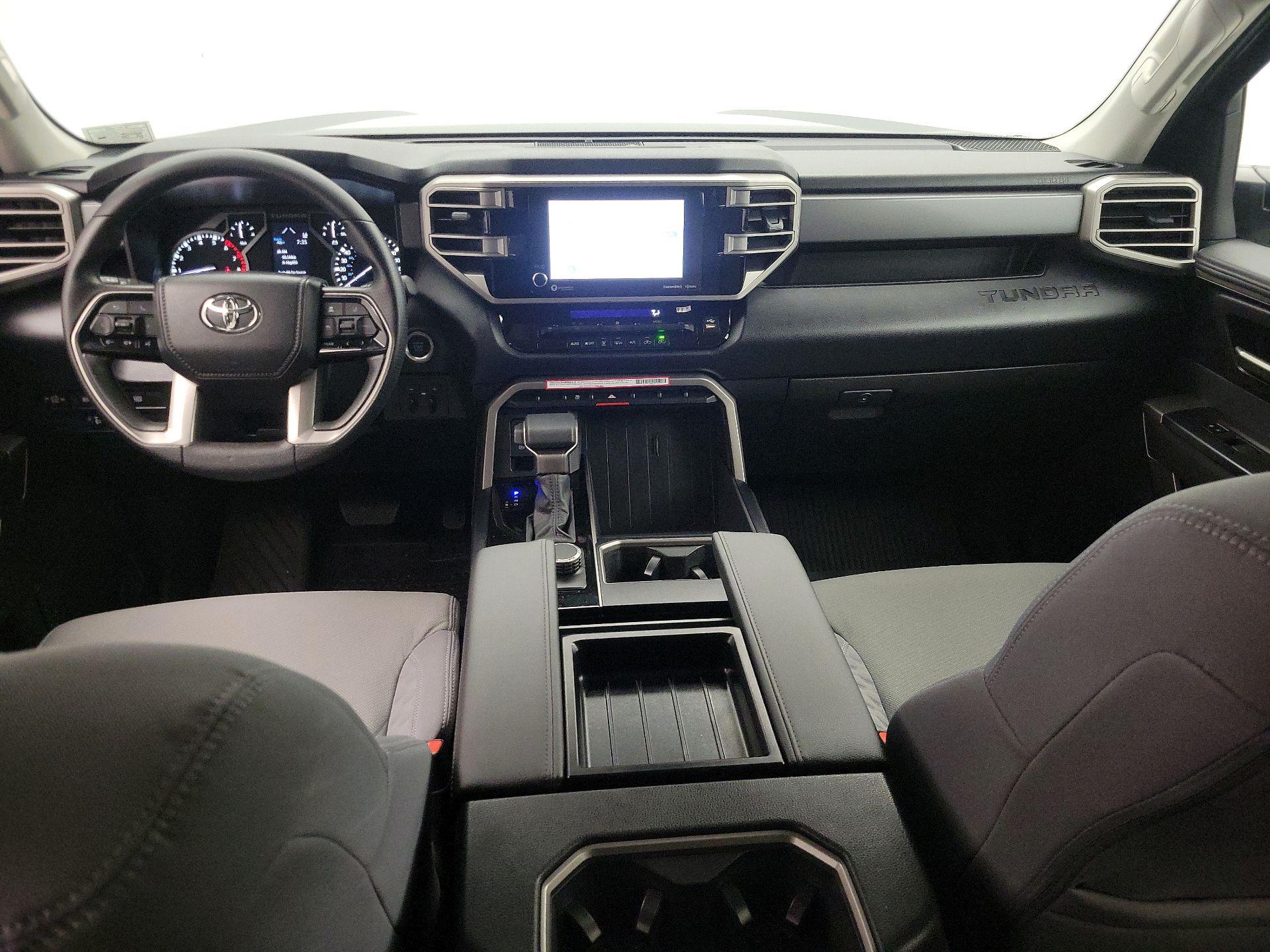 Thumbnail: 2024 Toyota Tundra - 9