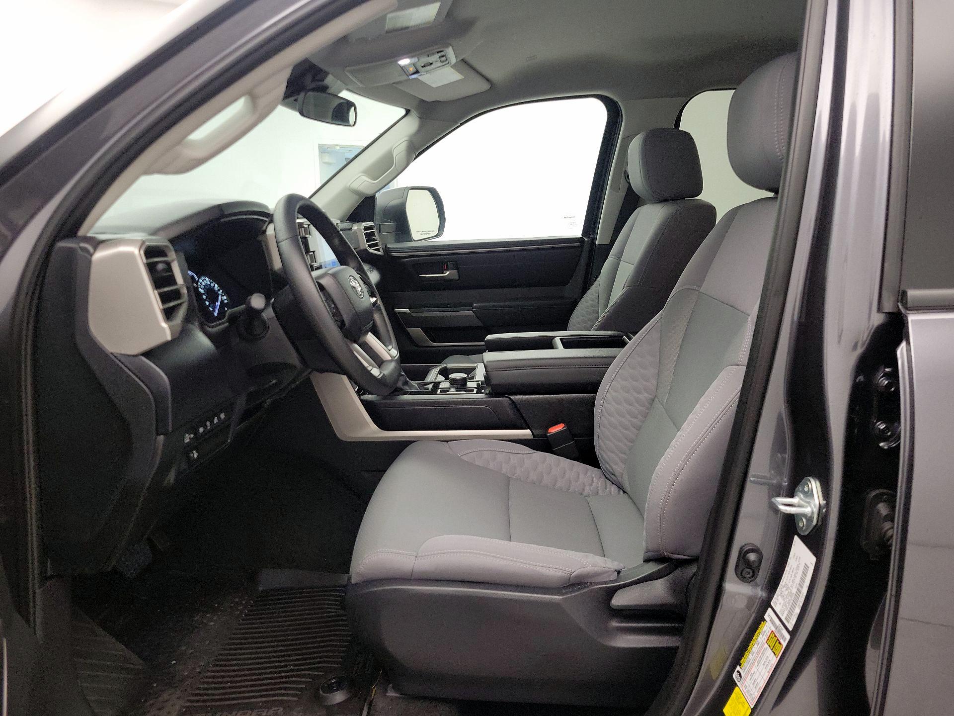 Thumbnail: 2024 Toyota Tundra - 11