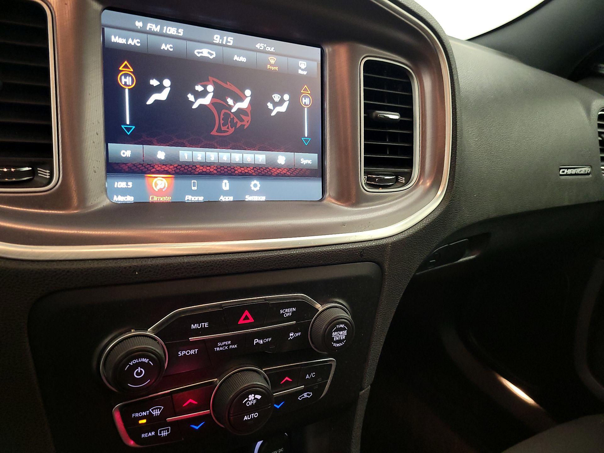 Thumbnail: 2022 Dodge Charger - 15