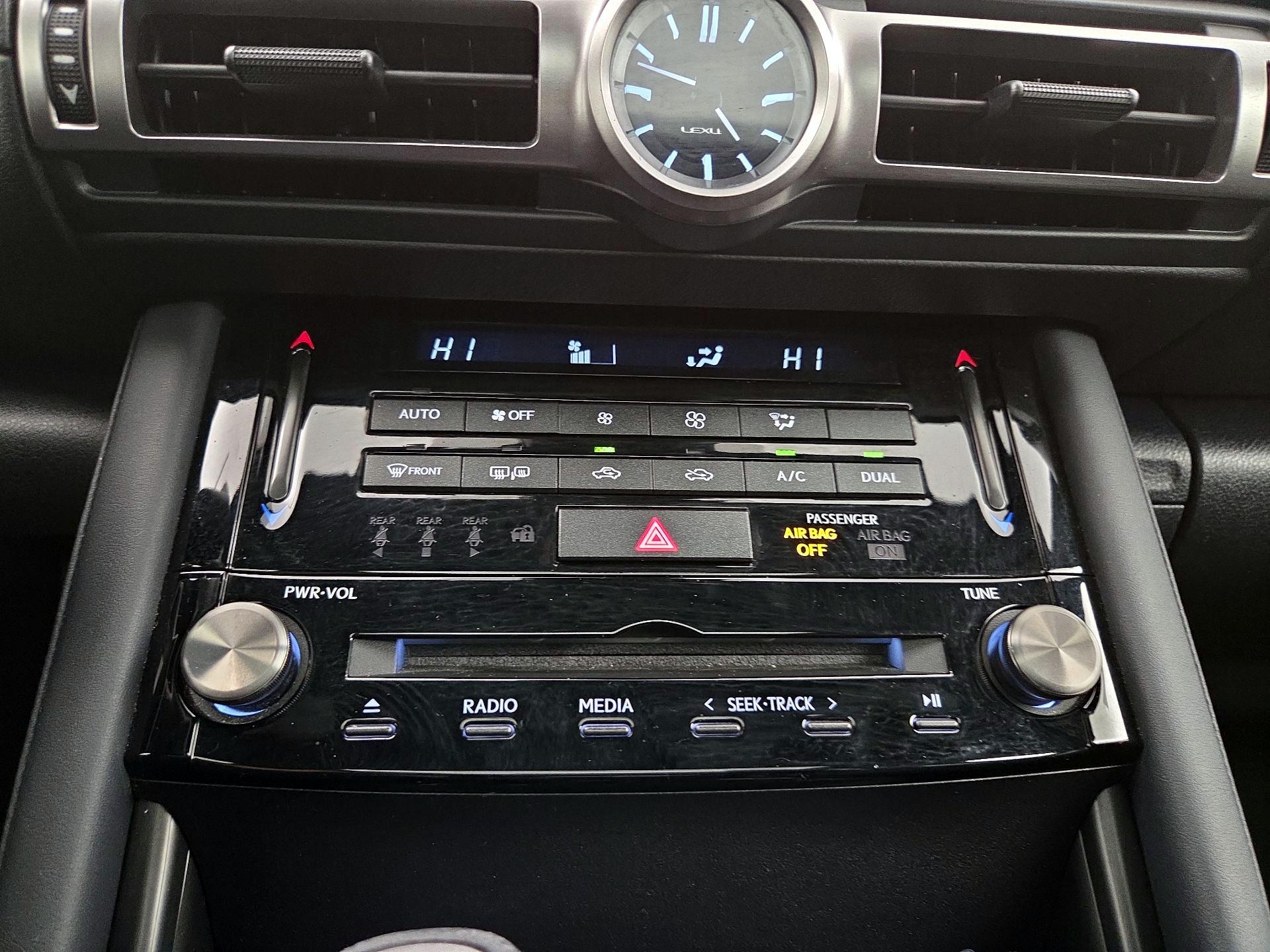 Thumbnail: 2022 Lexus IS - 17