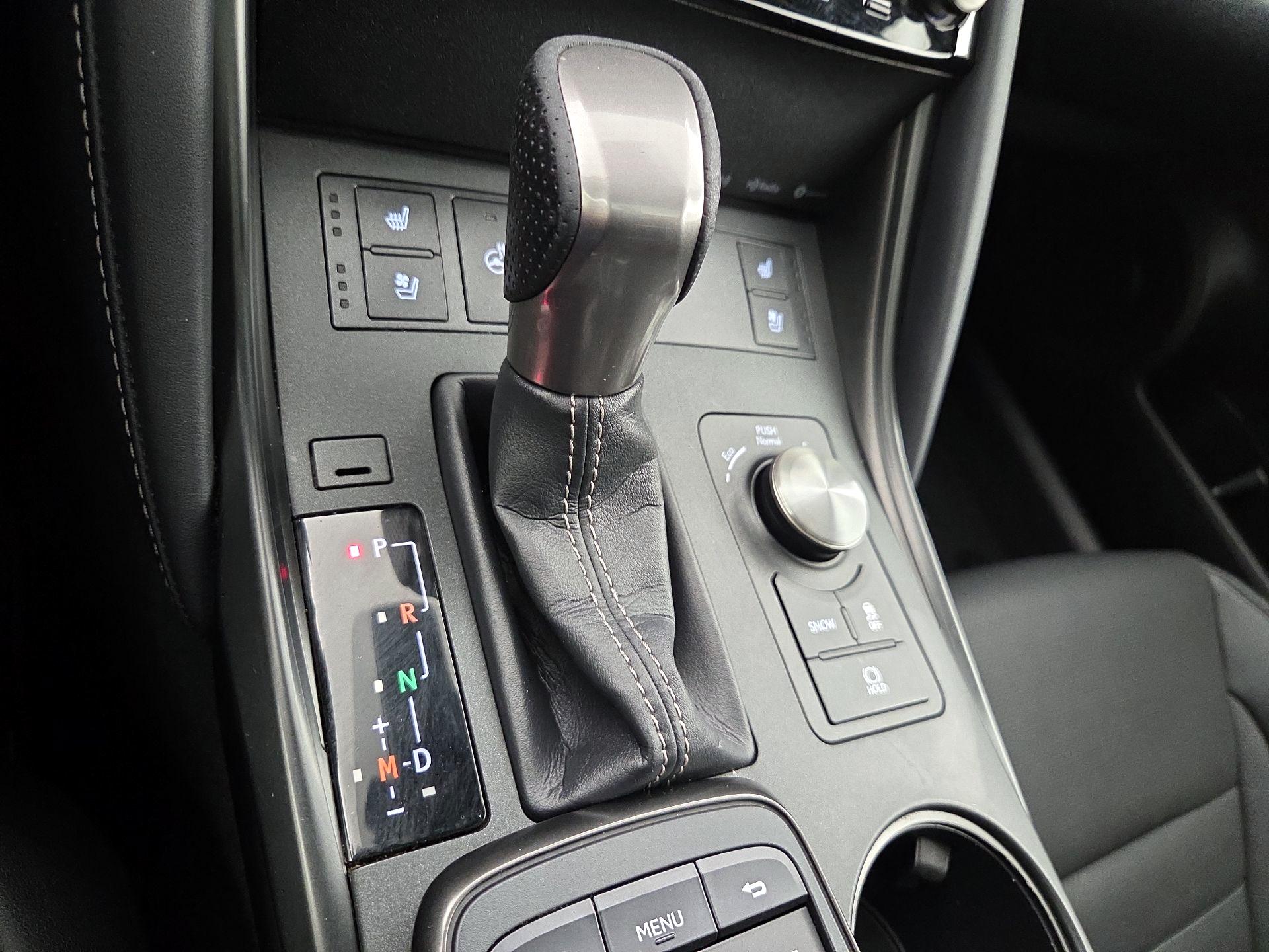 Thumbnail: 2022 Lexus IS - 18