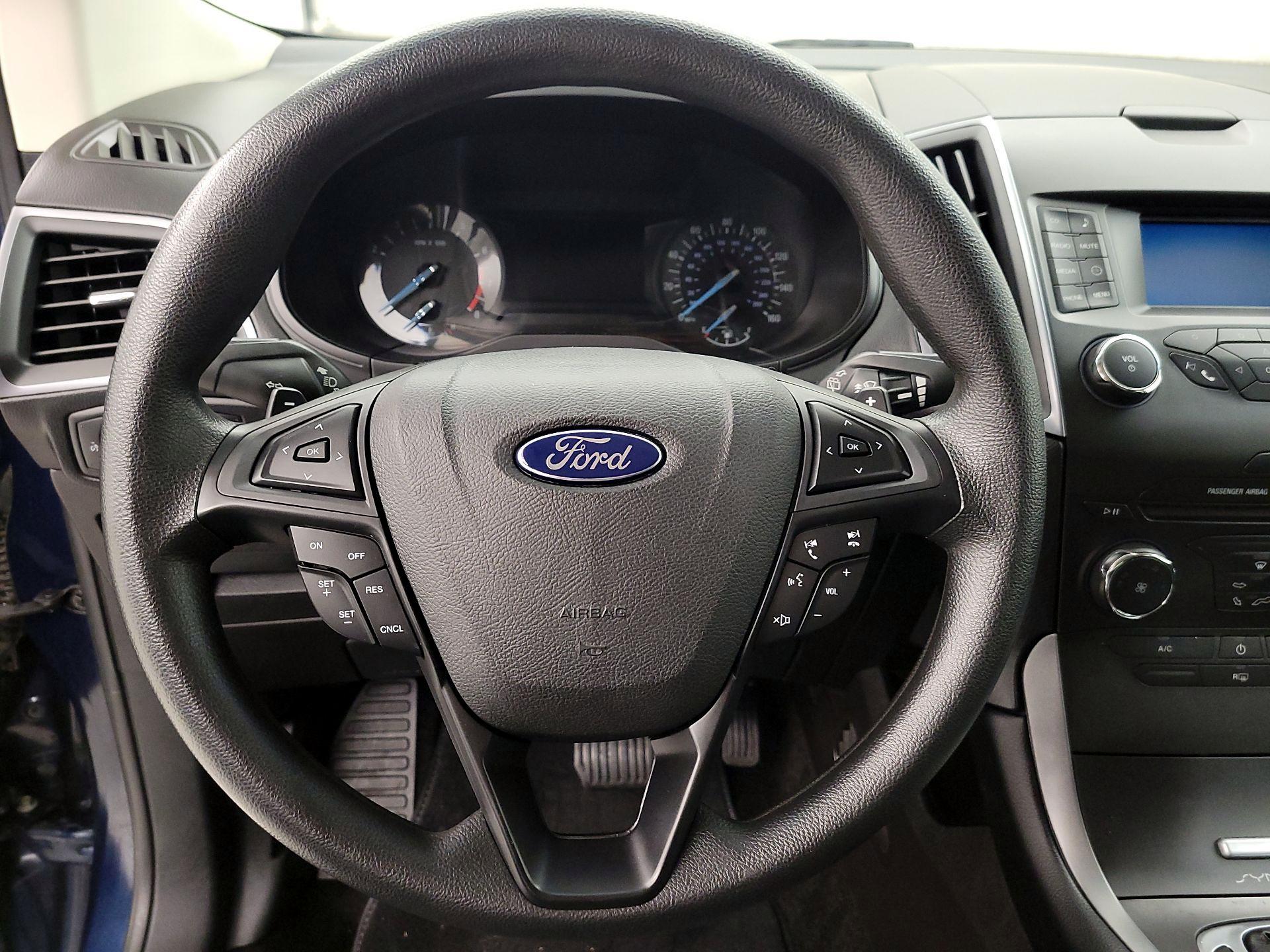 Thumbnail: 2017 Ford Edge - 10