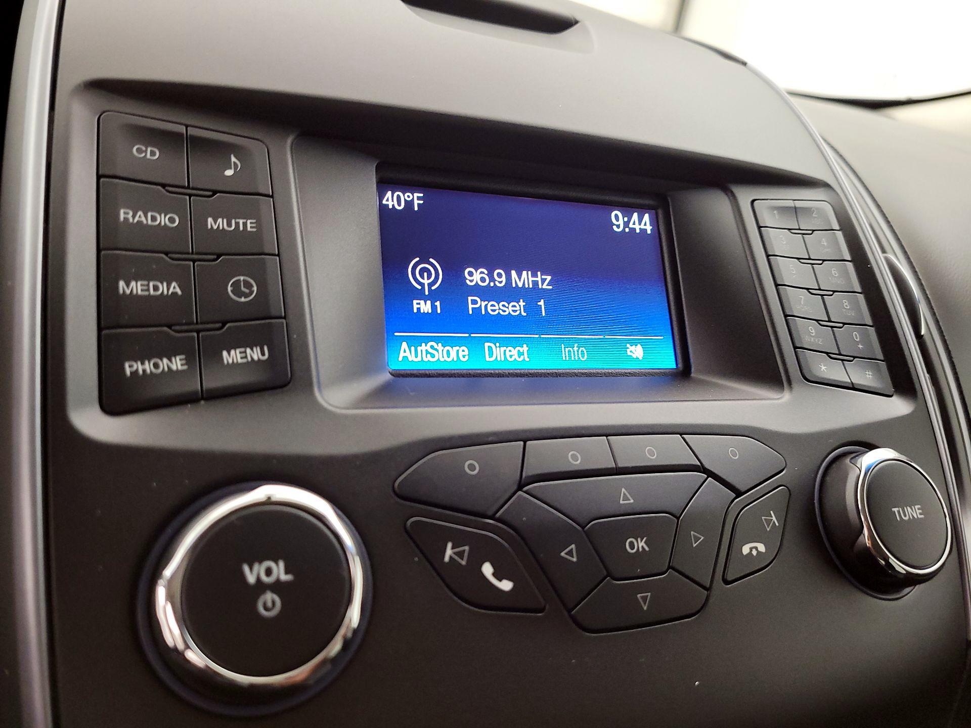 Thumbnail: 2017 Ford Edge - 14