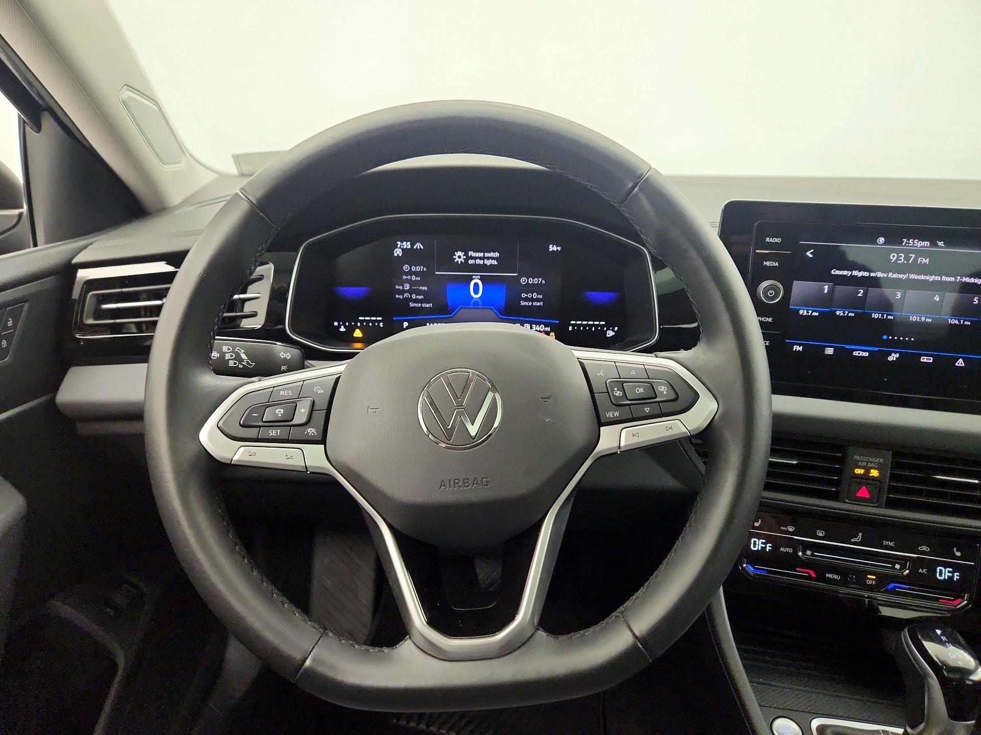 Thumbnail: 2025 Volkswagen Jetta - 10