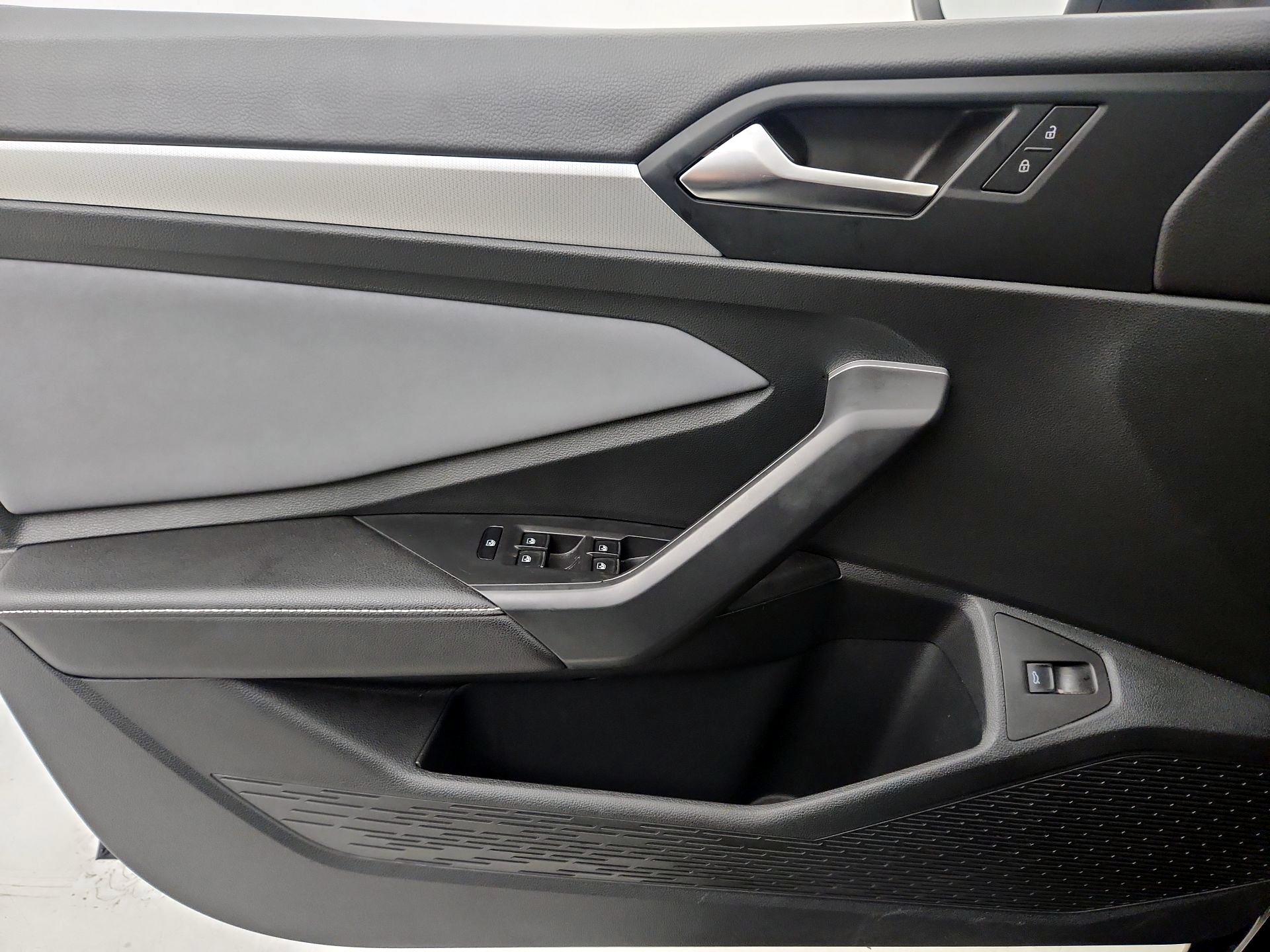 Thumbnail: 2025 Volkswagen Jetta - 12