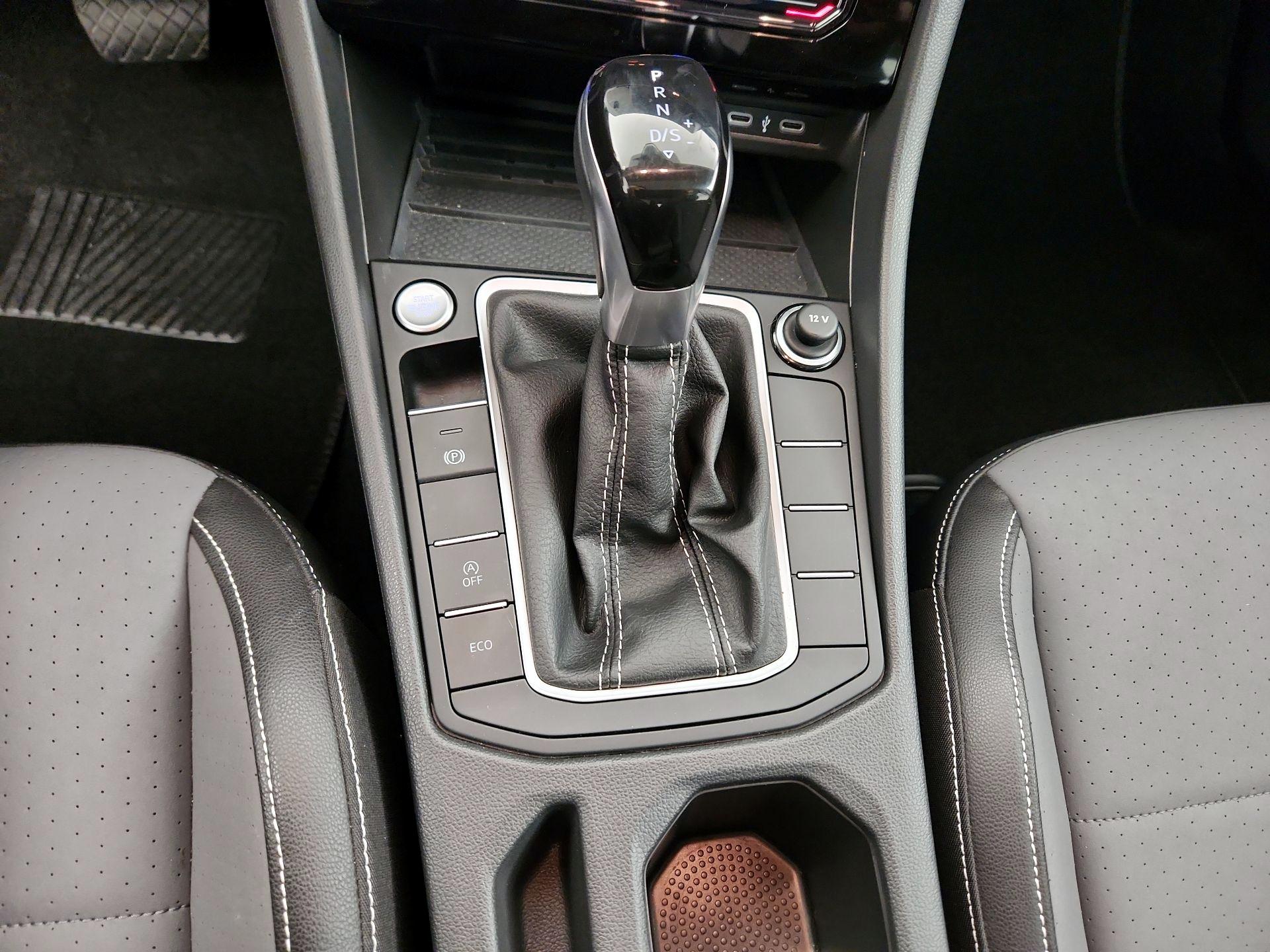 Thumbnail: 2025 Volkswagen Jetta - 17