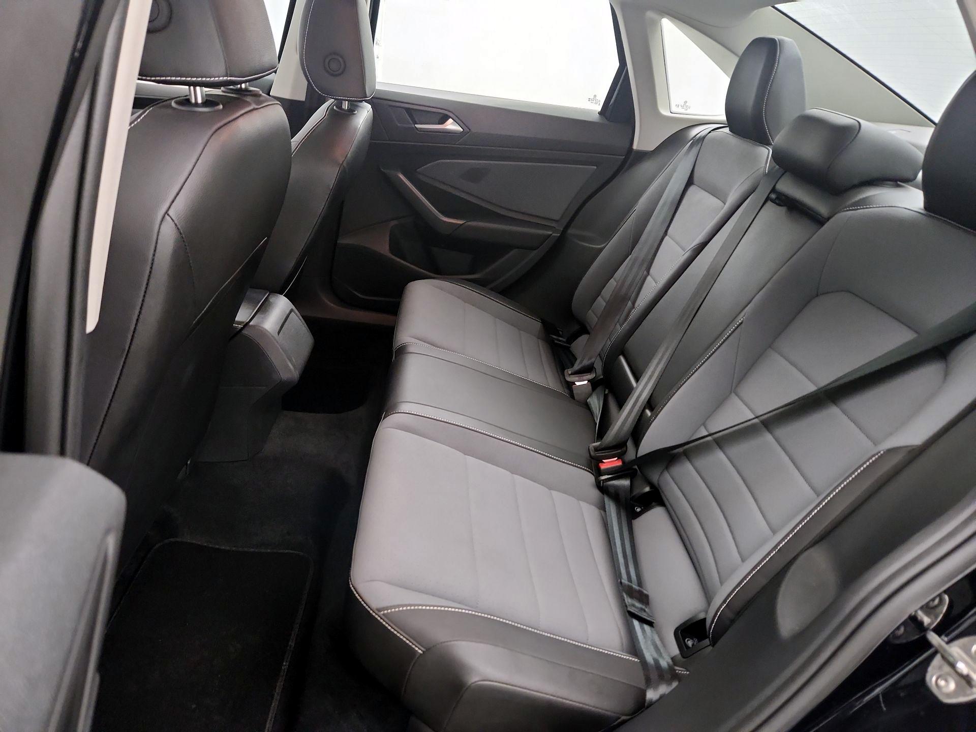 Thumbnail: 2025 Volkswagen Jetta - 20