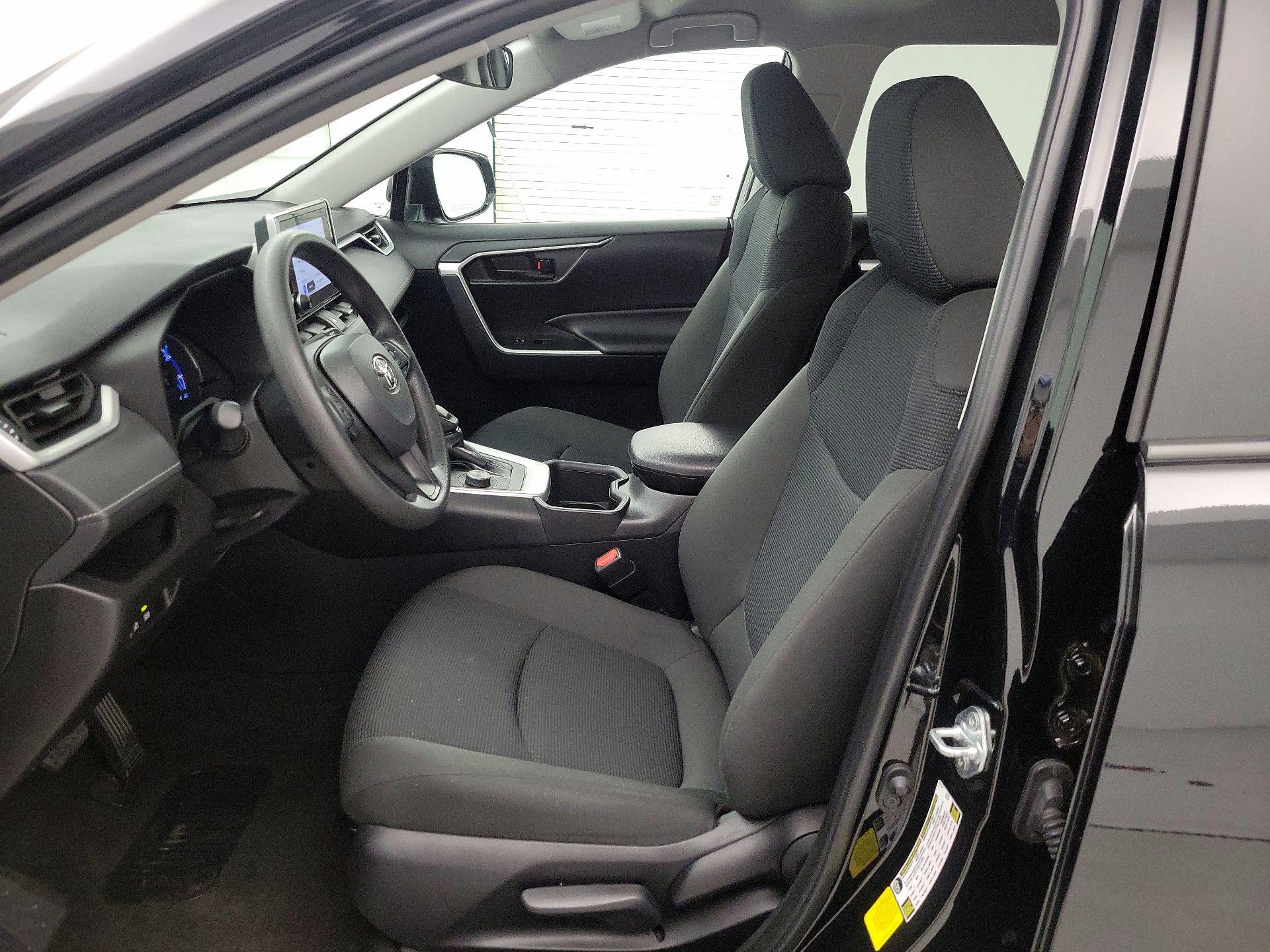 Thumbnail: 2025 Toyota RAV4 - 11