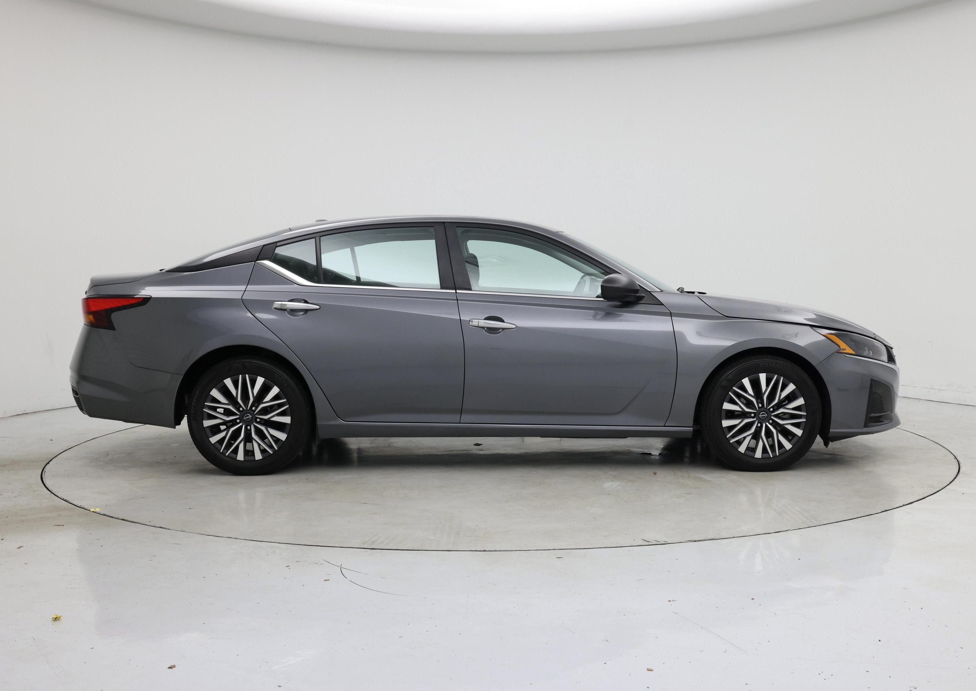 Thumbnail: 2024 Nissan Altima - 7