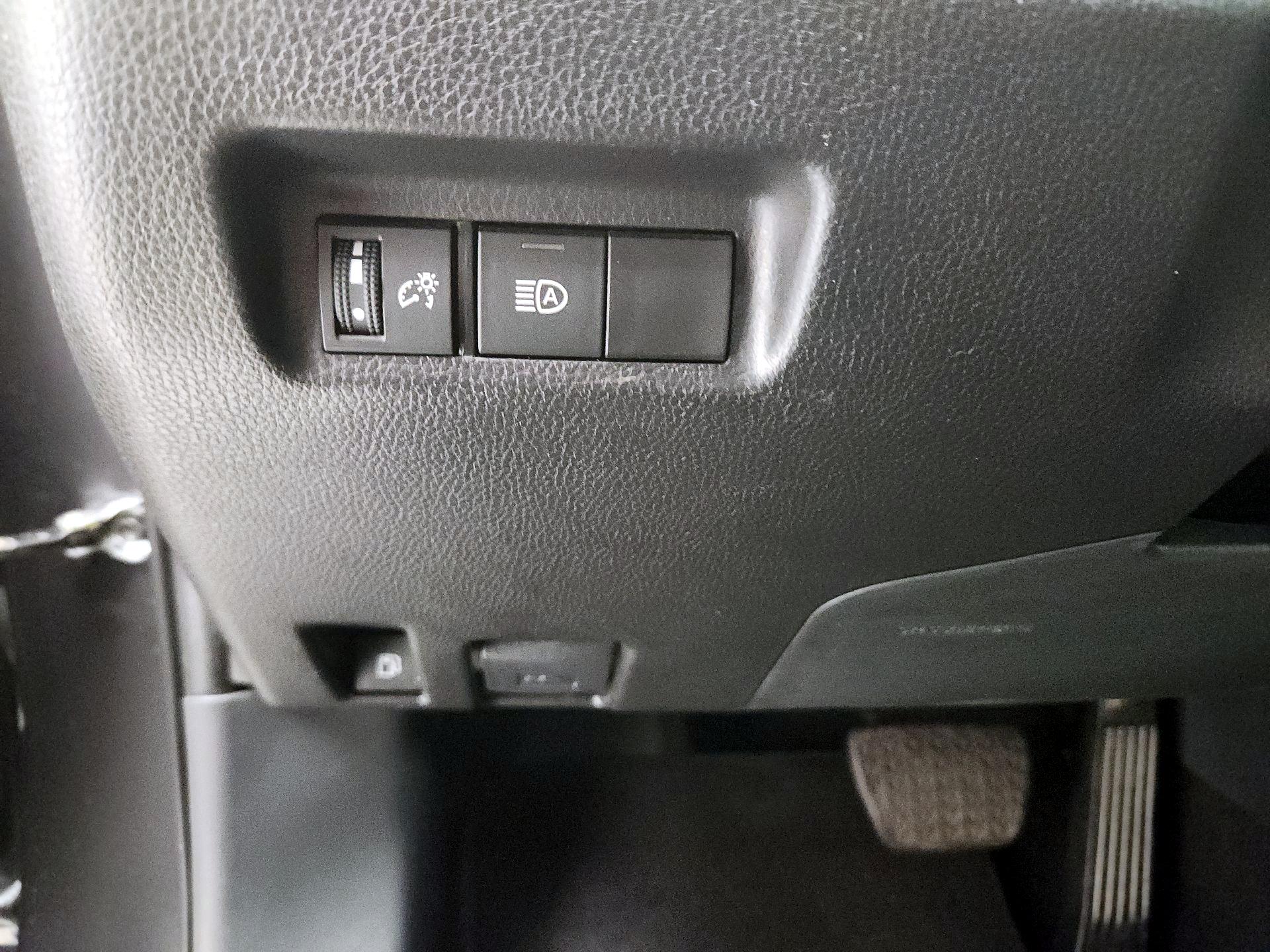 Thumbnail: 2025 Toyota RAV4 - 13