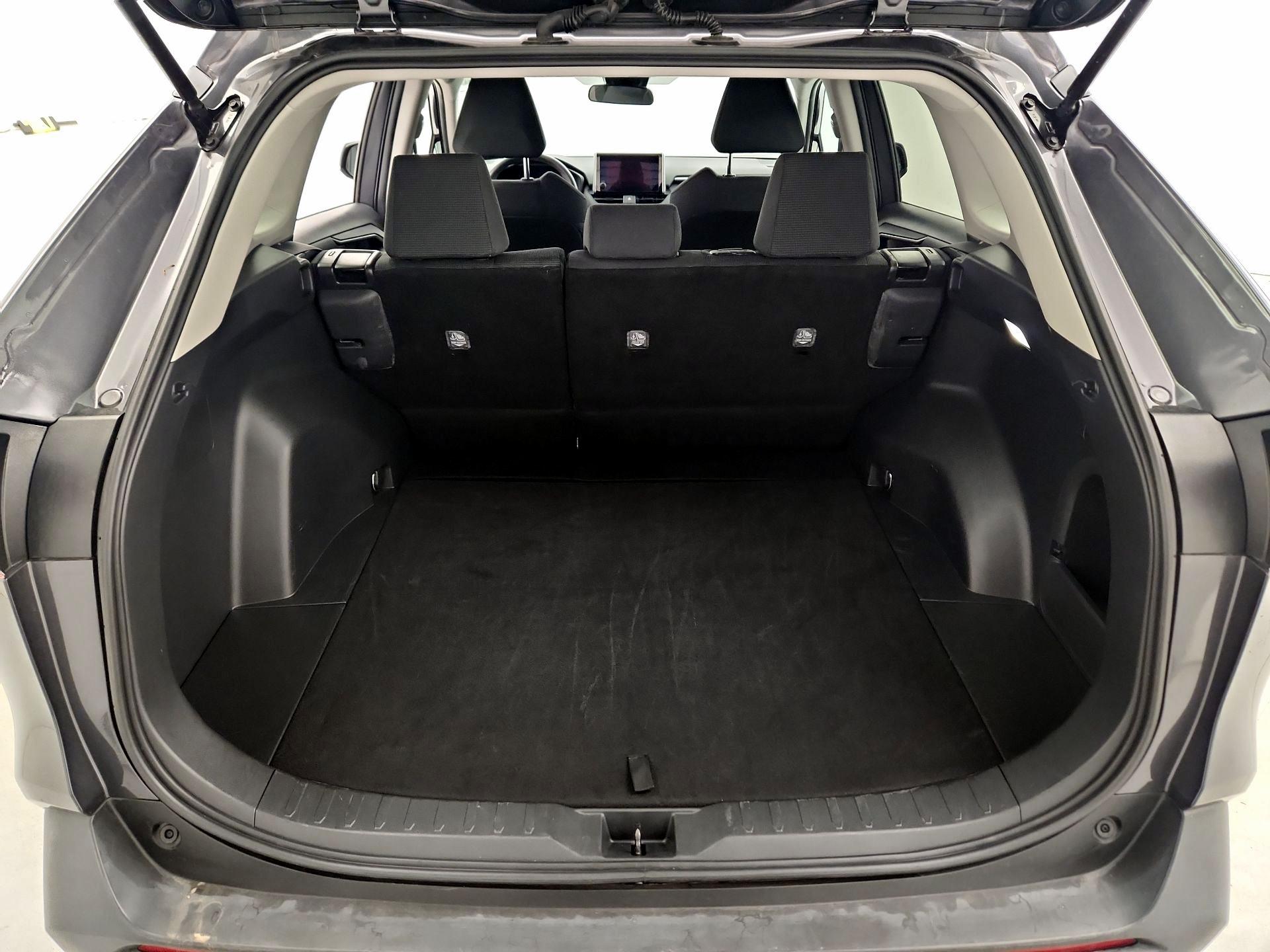 Thumbnail: 2025 Toyota RAV4 - 20