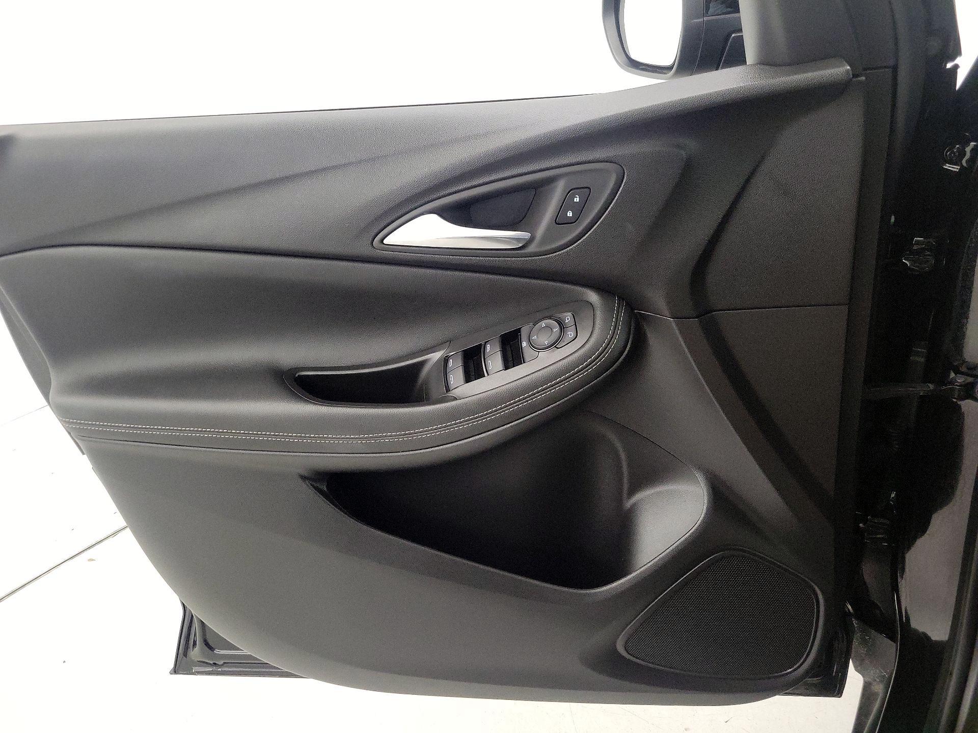 Thumbnail: 2025 Buick Encore GX - 12