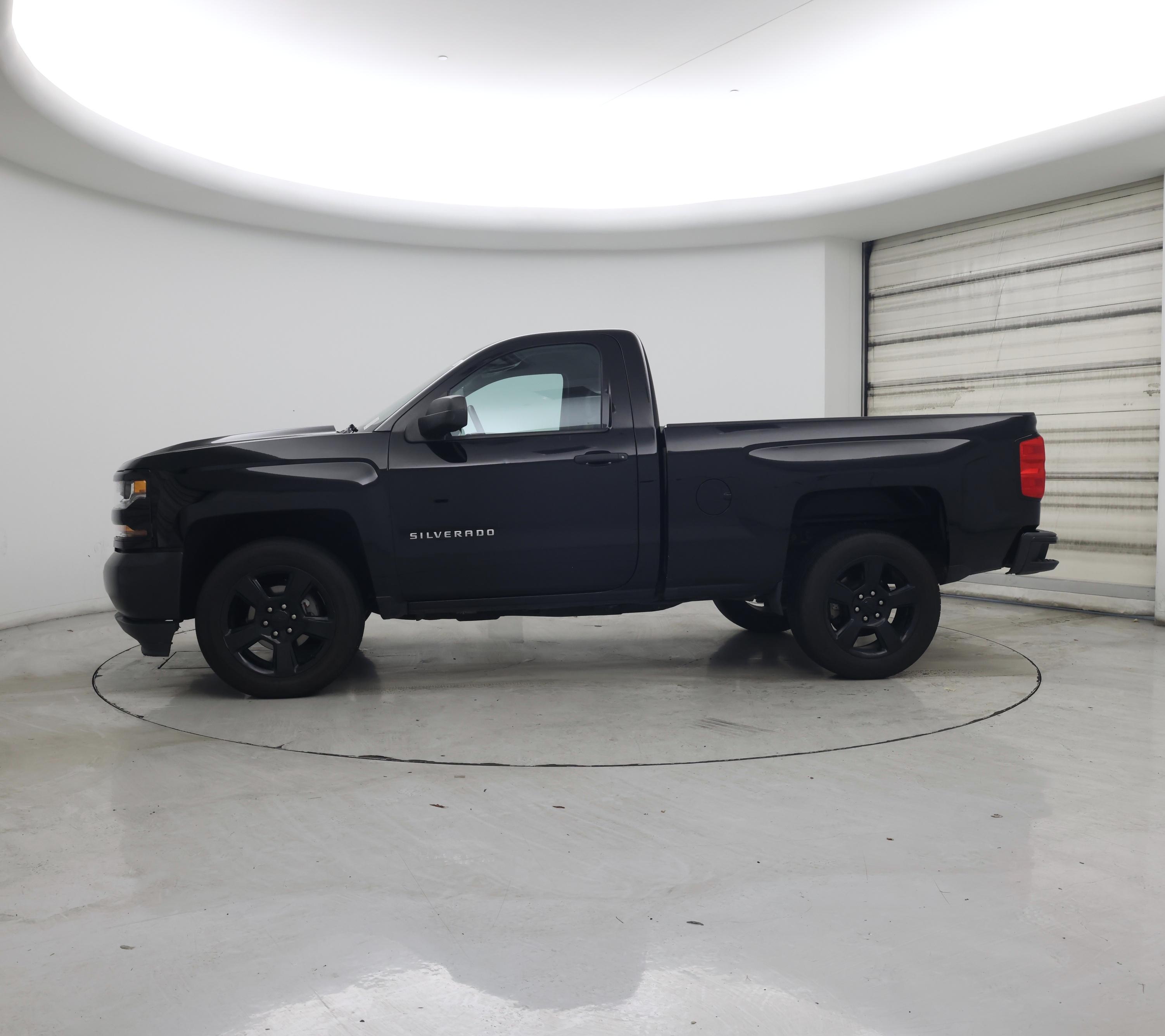 Thumbnail: 2018 Chevrolet Silverado 1500 - 3