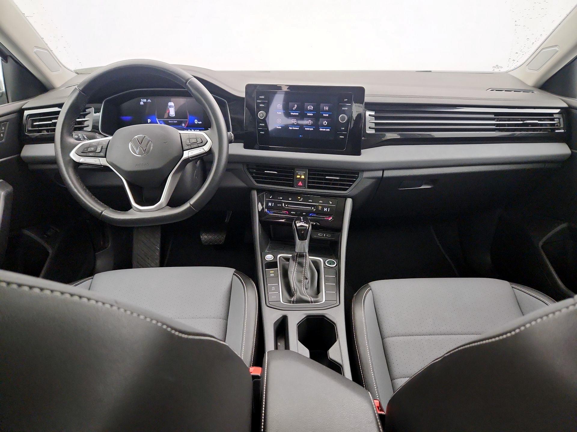 Thumbnail: 2025 Volkswagen Jetta - 9