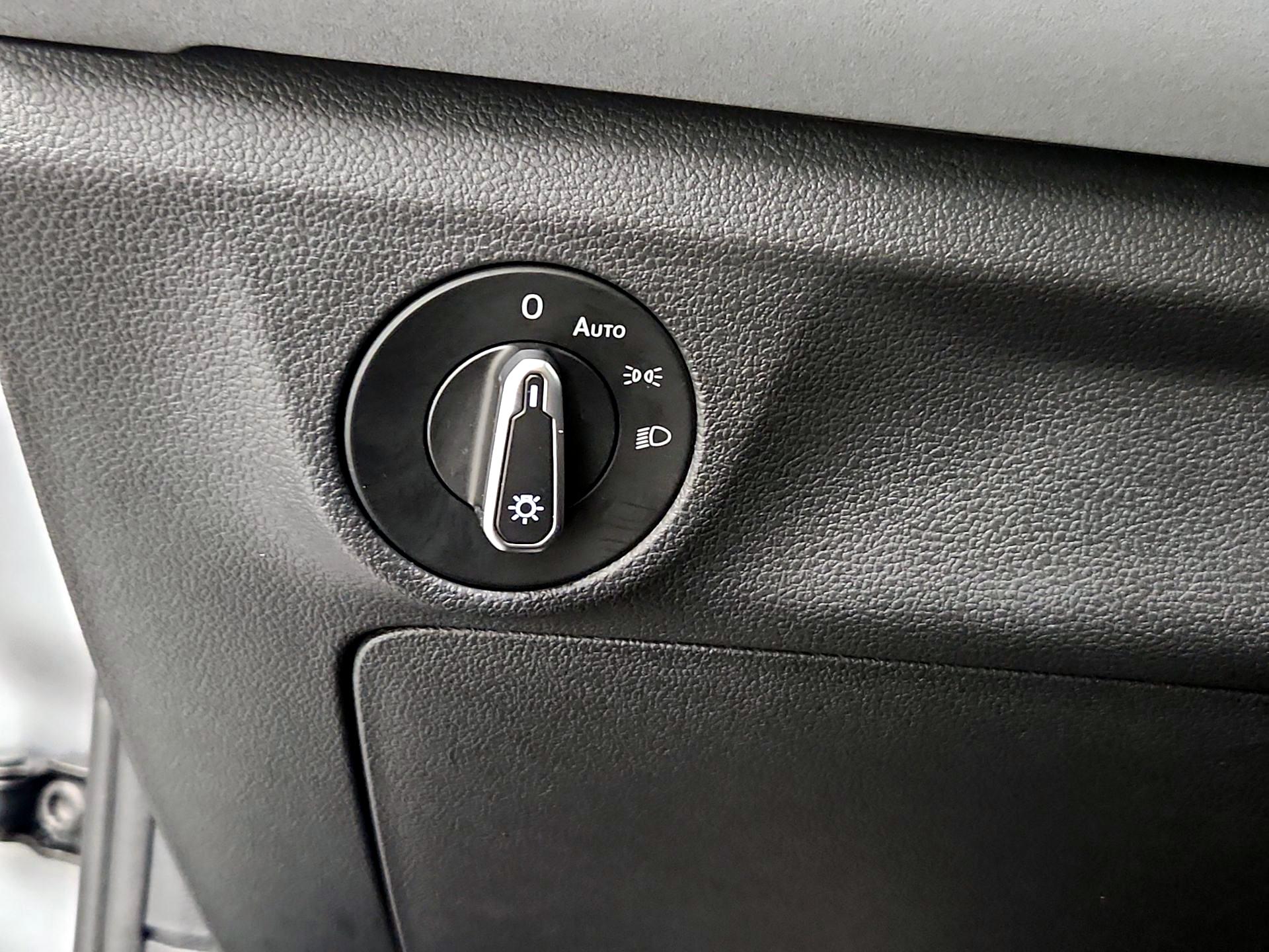 Thumbnail: 2025 Volkswagen Jetta - 13