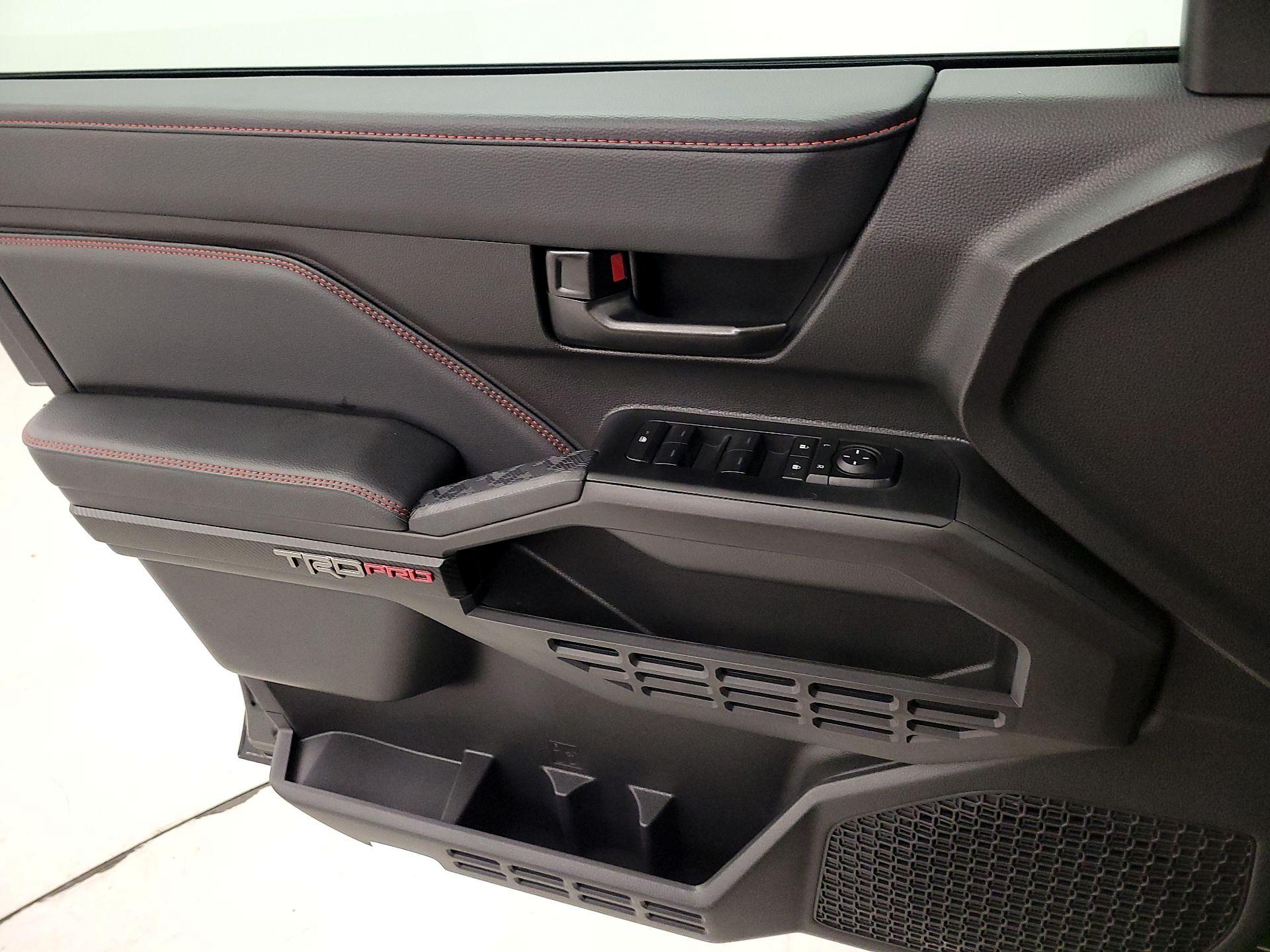 Thumbnail: 2025 Toyota Tacoma - 12