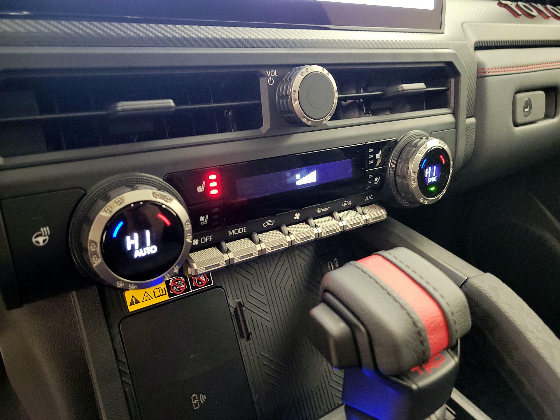 Thumbnail: 2025 Toyota Tacoma - 15