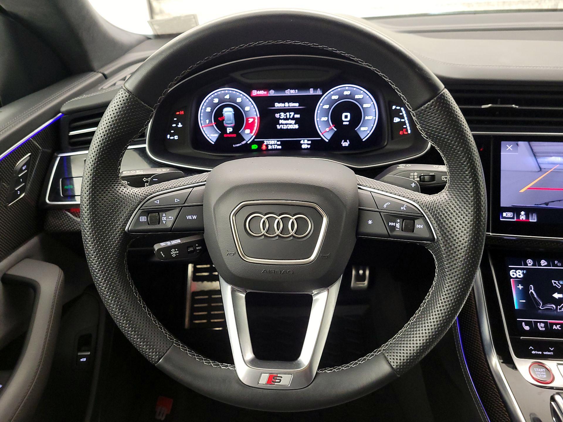 Thumbnail: 2023 Audi SQ8 - 10