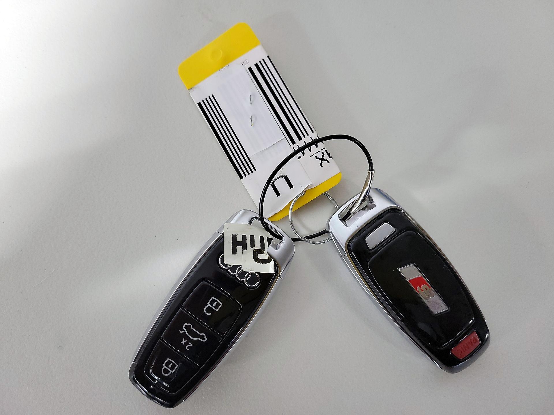 Thumbnail: 2023 Audi SQ8 - 19