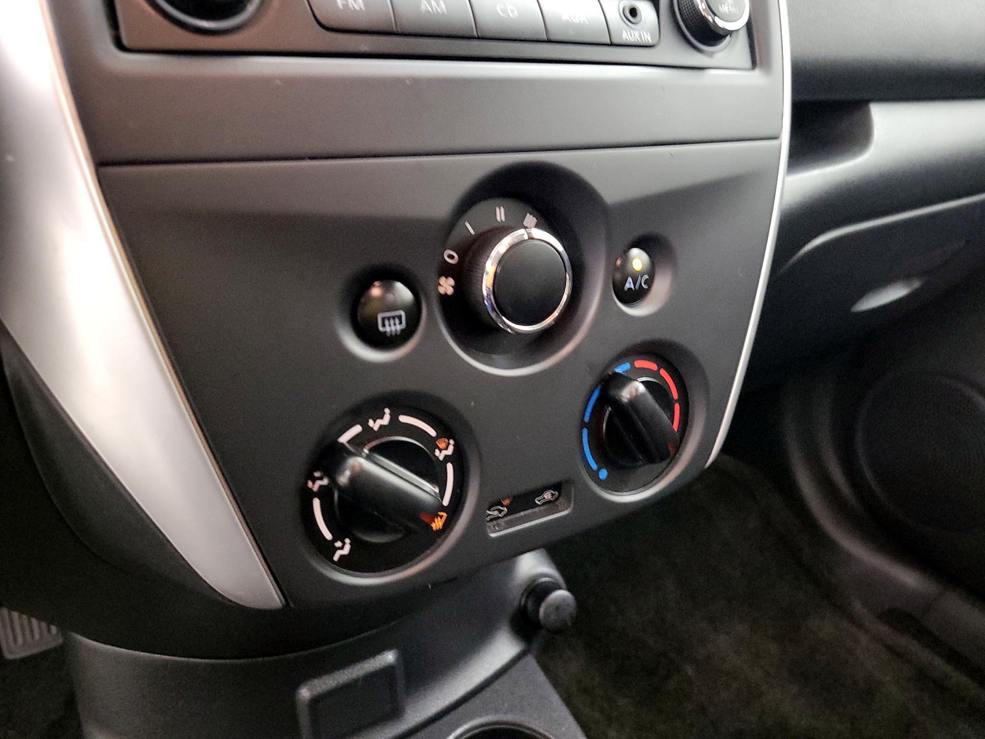 Thumbnail: 2017 Nissan Versa Note - 14