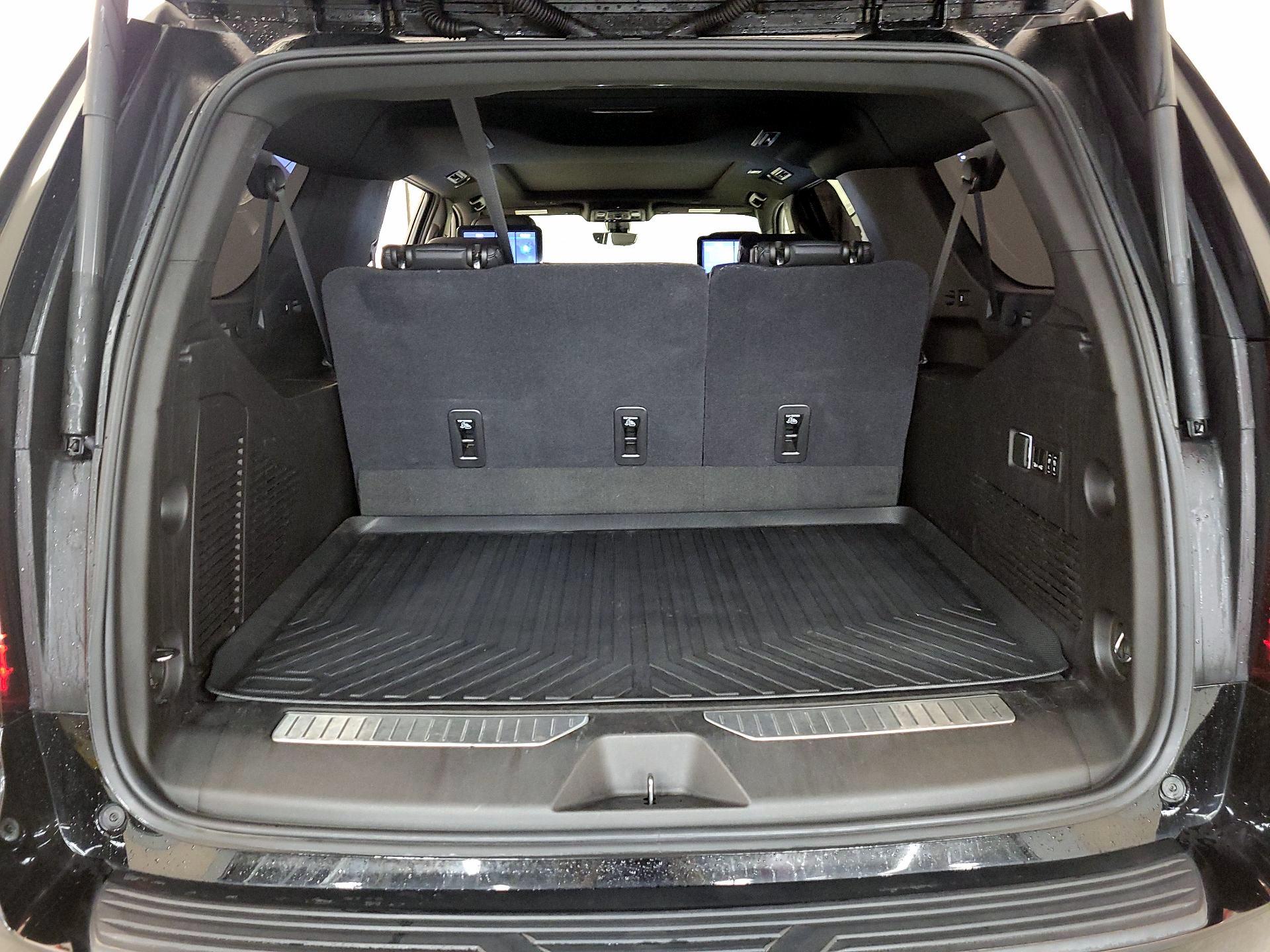 Thumbnail: 2021 GMC Yukon XL - 18